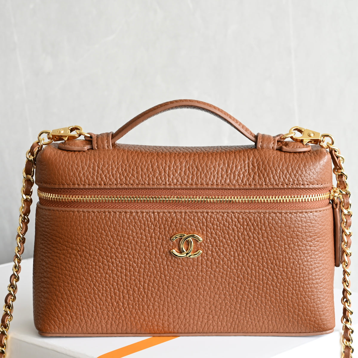 Chanel Vanity with Chain in Grained Calfskin