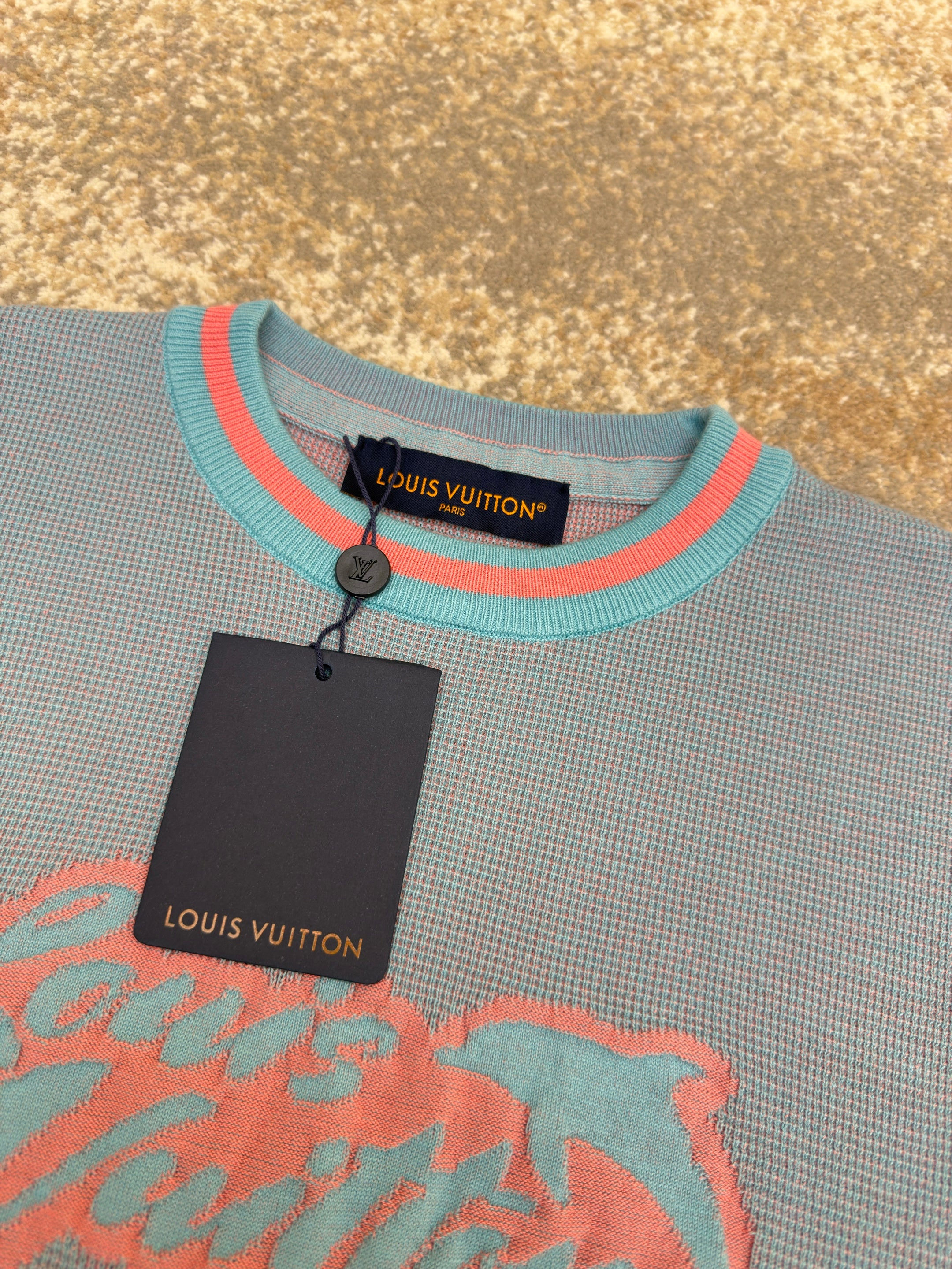 LV 1AHVO4 Graphic Short-Sleeved Crewneck