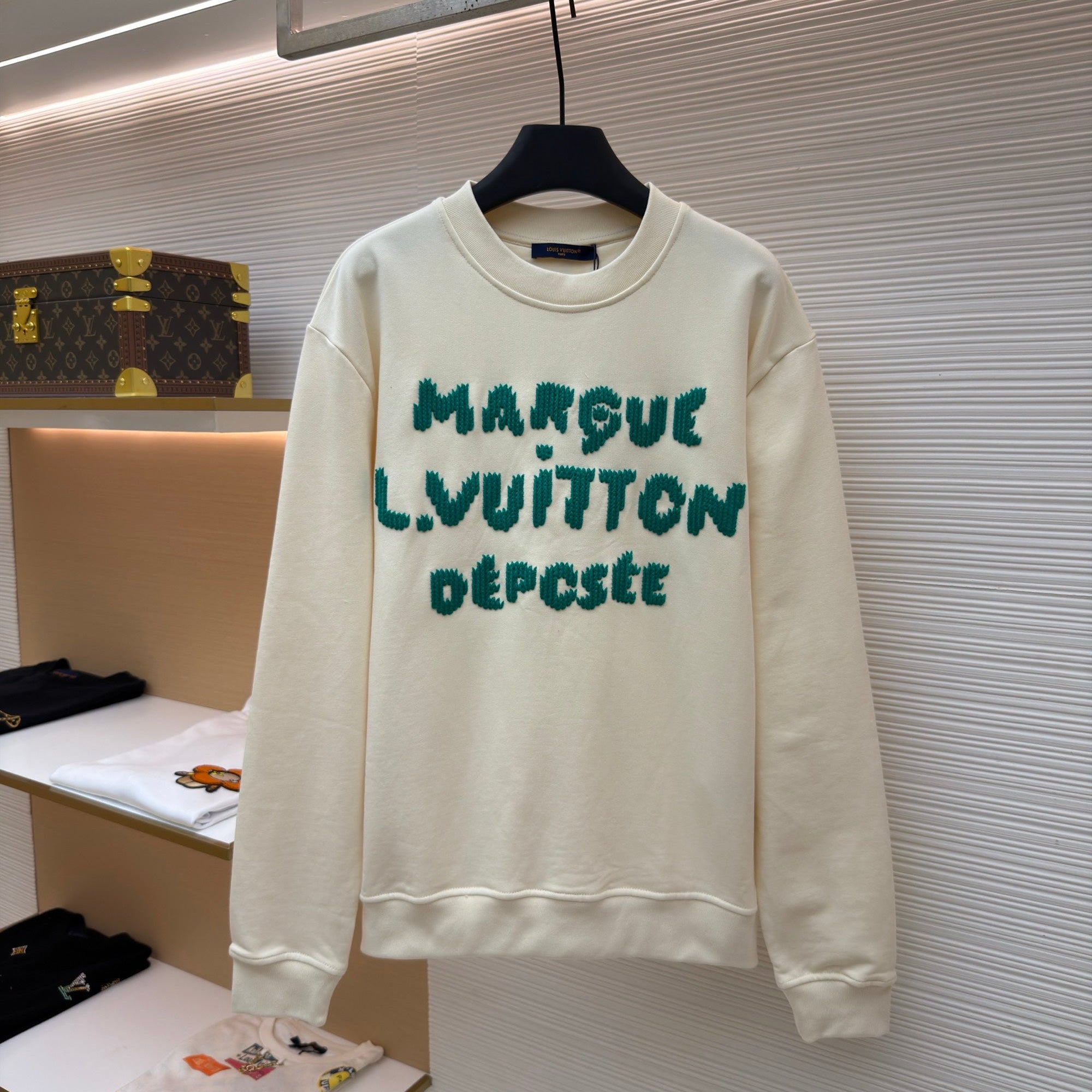 LV 1AK6I0 Embroidered Signature Sweatshirt