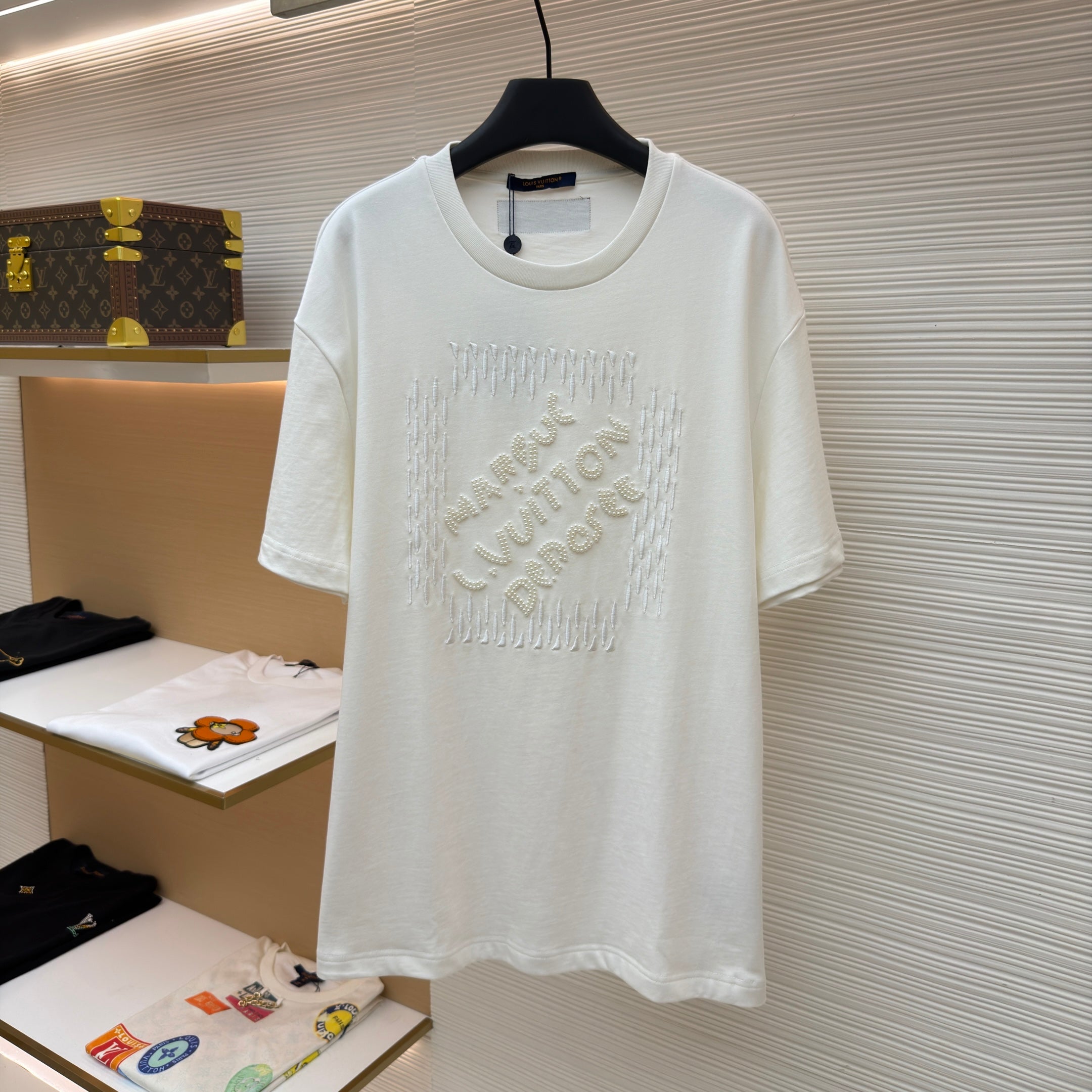 LV 1AFV79 Embroidered Signature Cotton T-Shirt