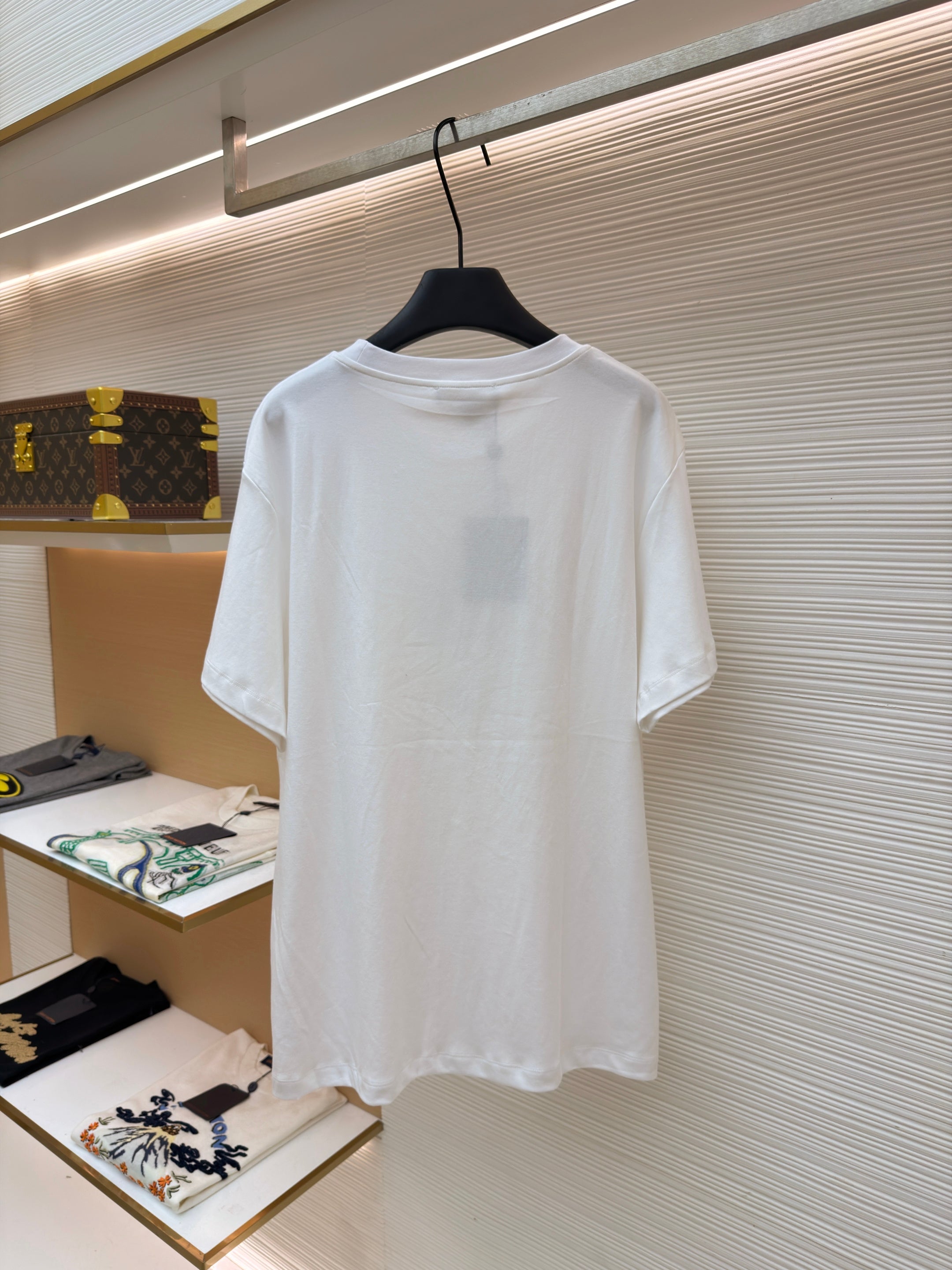 LV 1AIWA4 Glow Signature T-Shirt