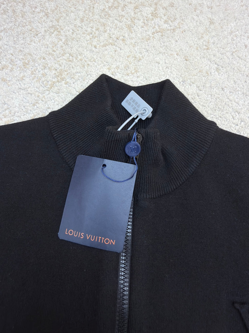 LV 1AA4VS LVSE Inside-Out Zipped Through Cashmere Cardigan