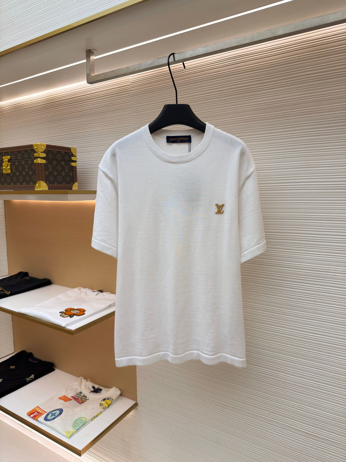 LV 1AK714 Short-Sleeved Crewneck With Signature