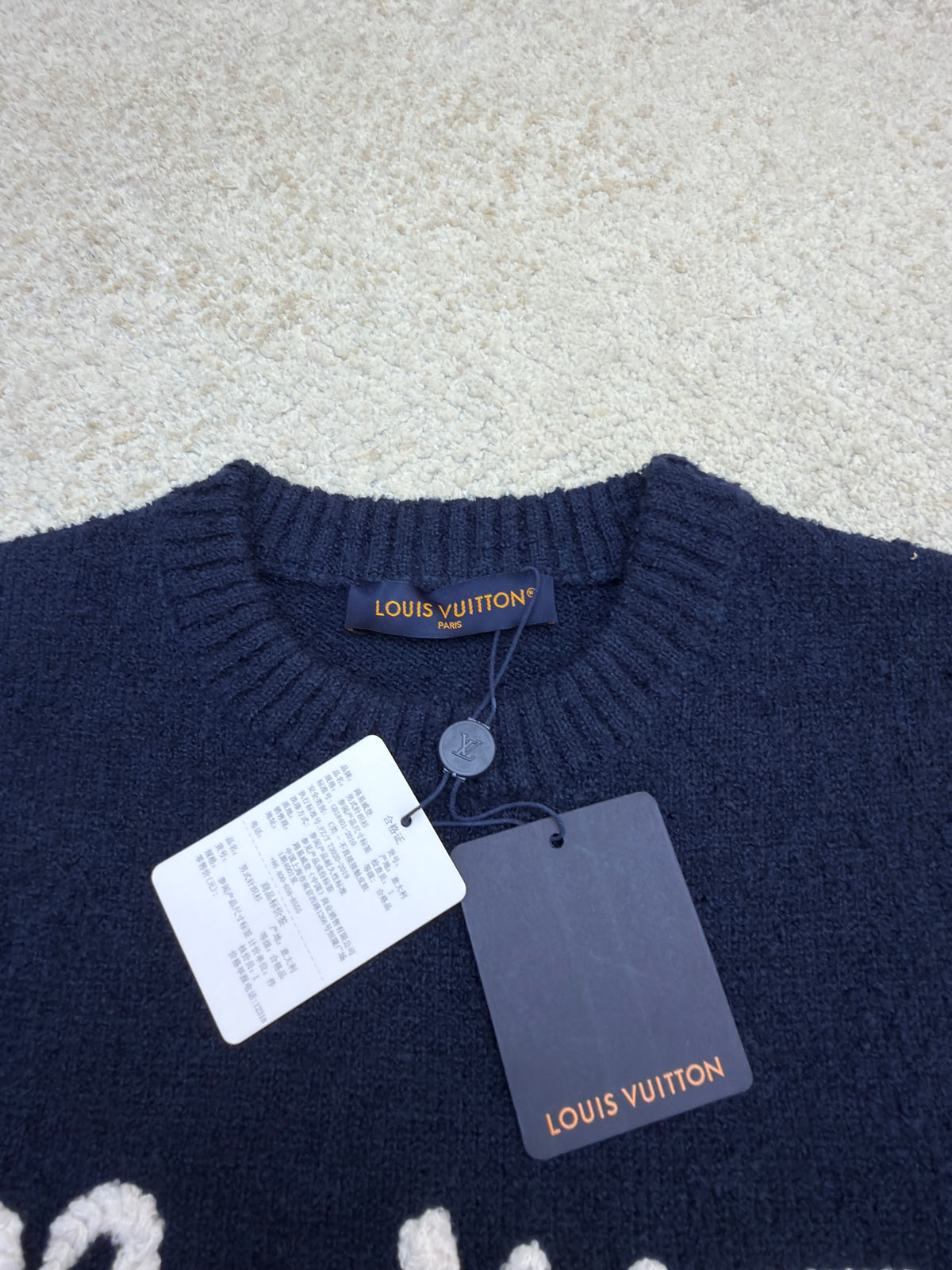 LV 1AKLW8 Embroidered Signature Long-Sleeved Crewneck