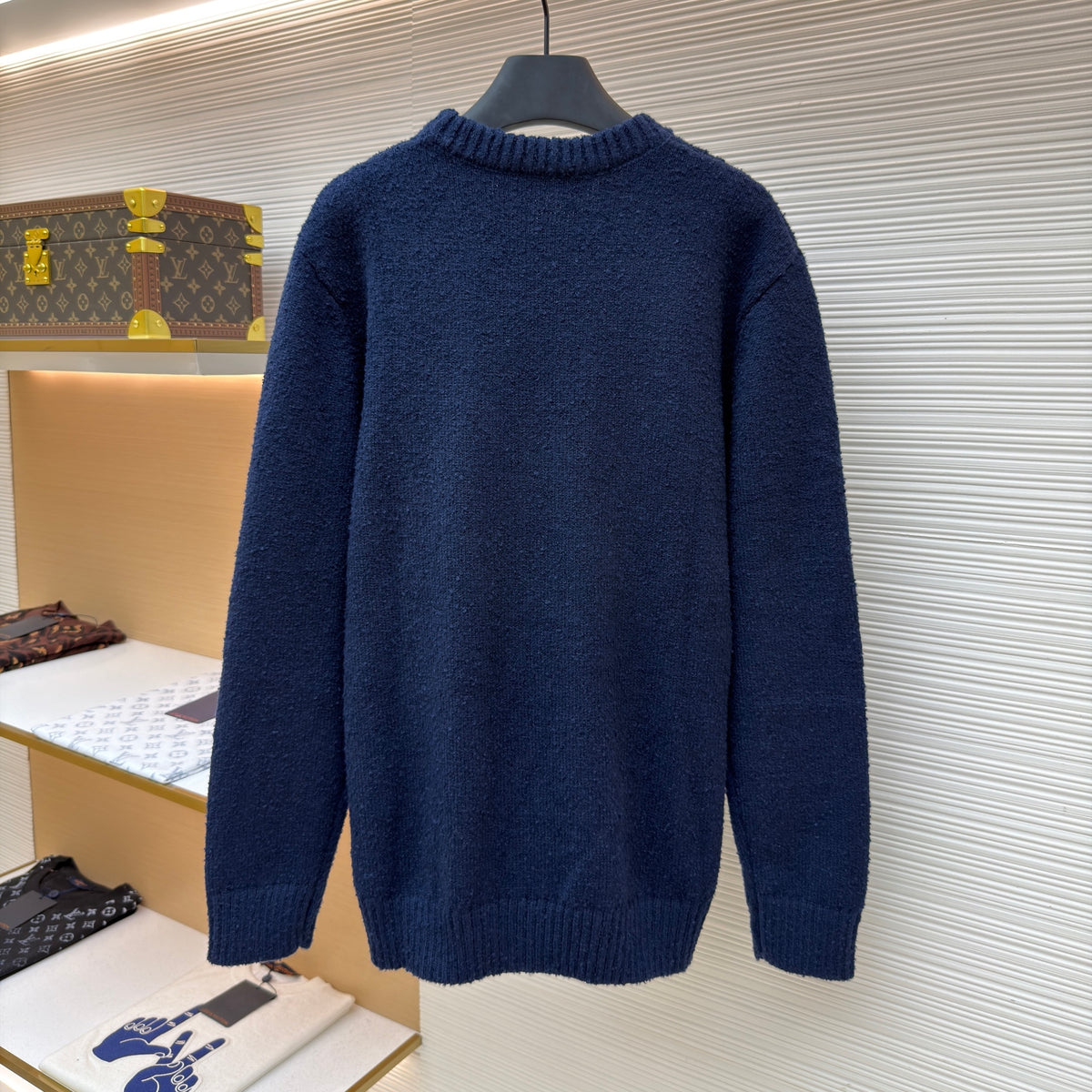 LV 1AKLW8 Embroidered Signature Long-Sleeved Crewneck