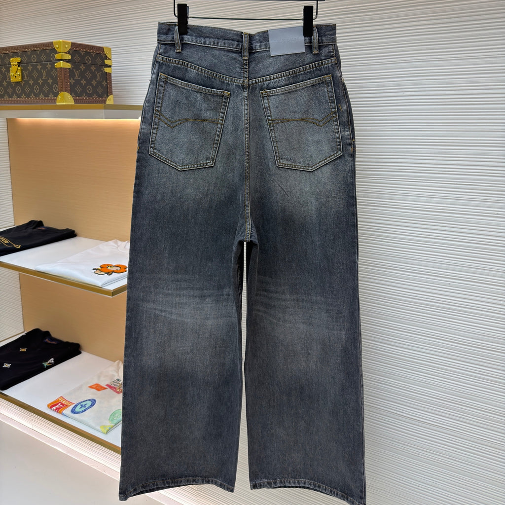Balenciaga Embroidered-Logo Baggy Jeans