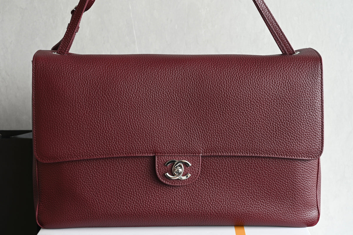 Chanel Maxi Flap Bag in Grained Calfskin AS6233