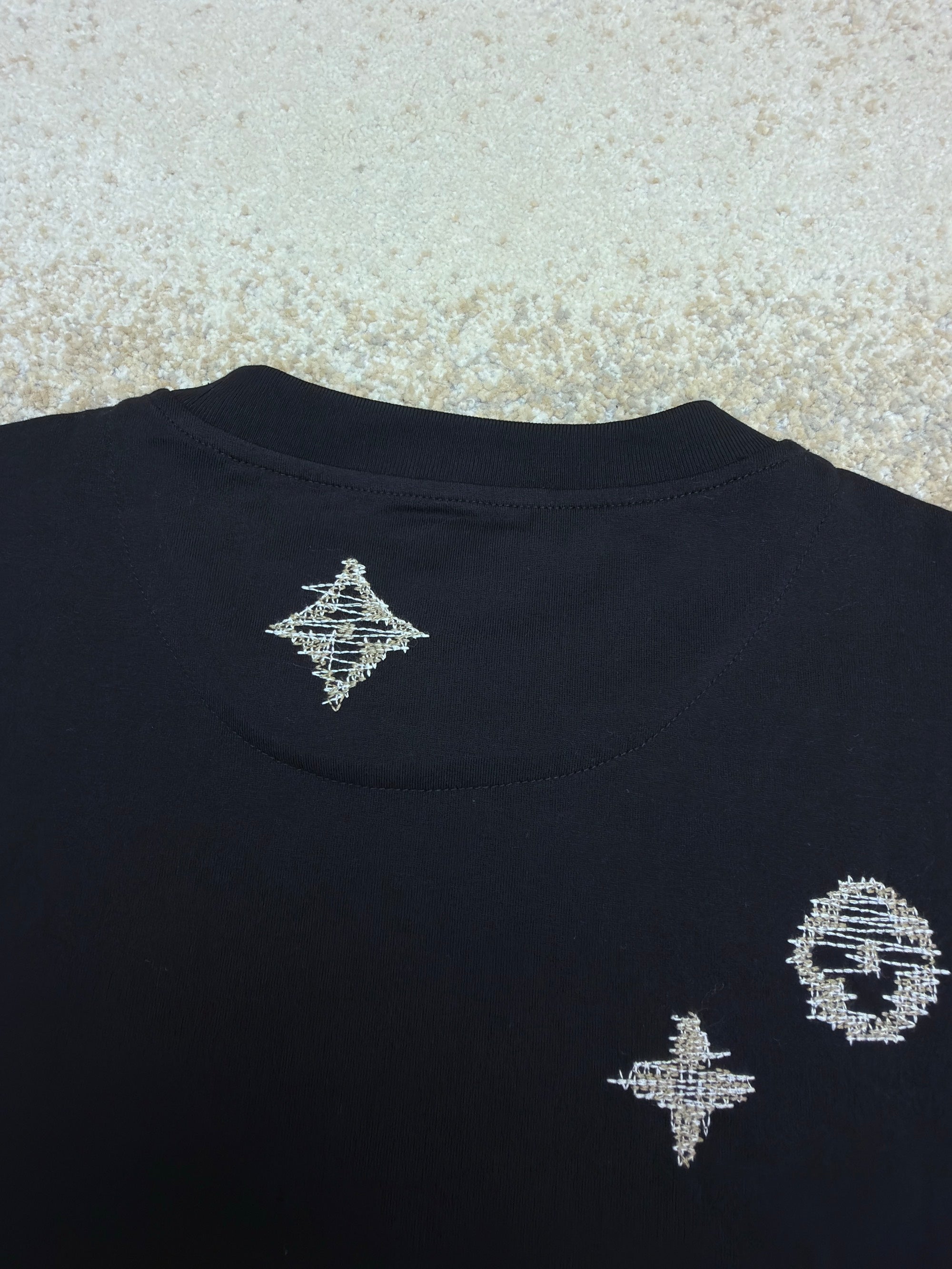 LV 1AK7G3 Embroidered Signature Short-Sleeved T-Shirt