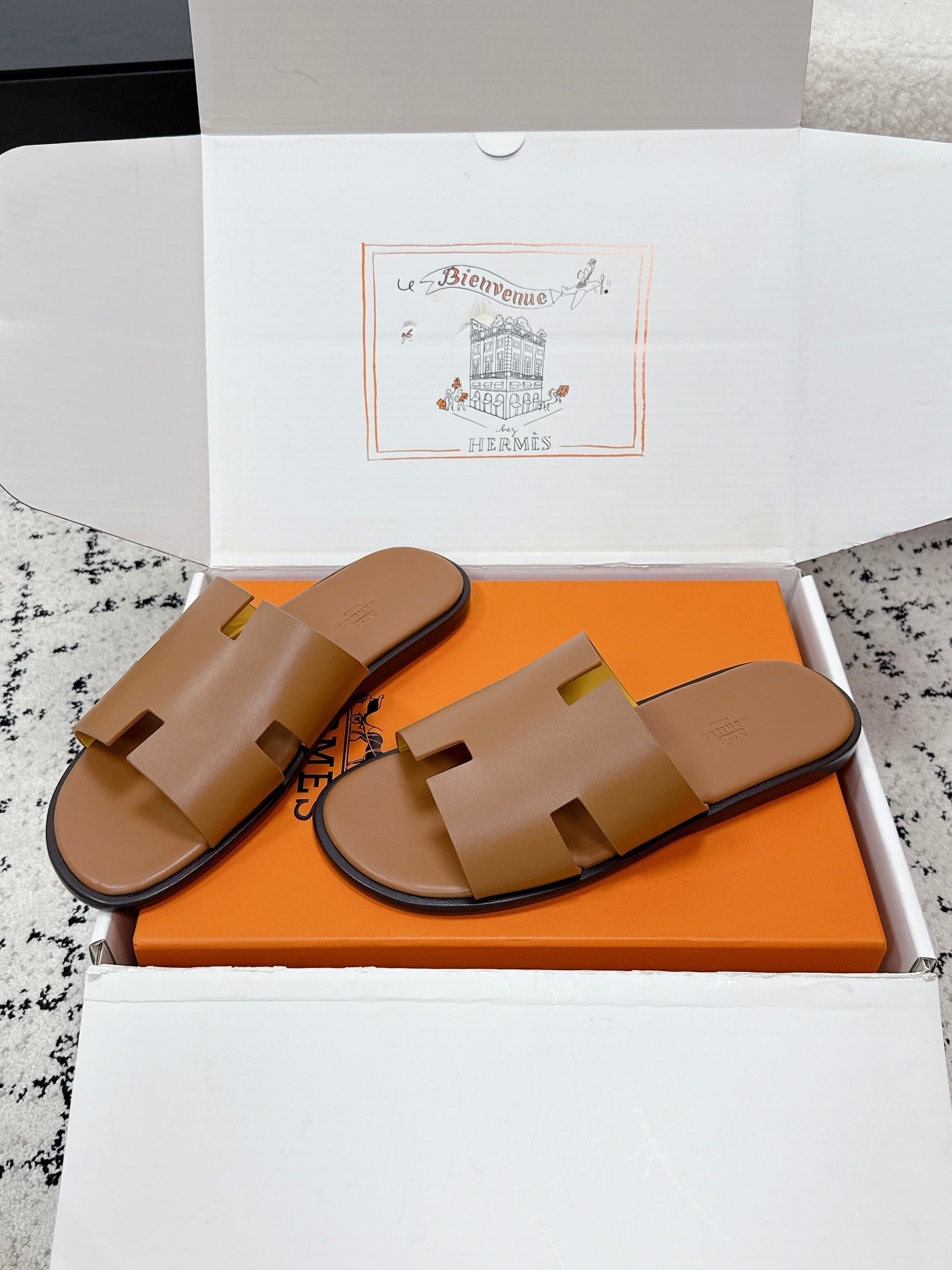 Hermes Izmir Sandal in Smooth Calfskin