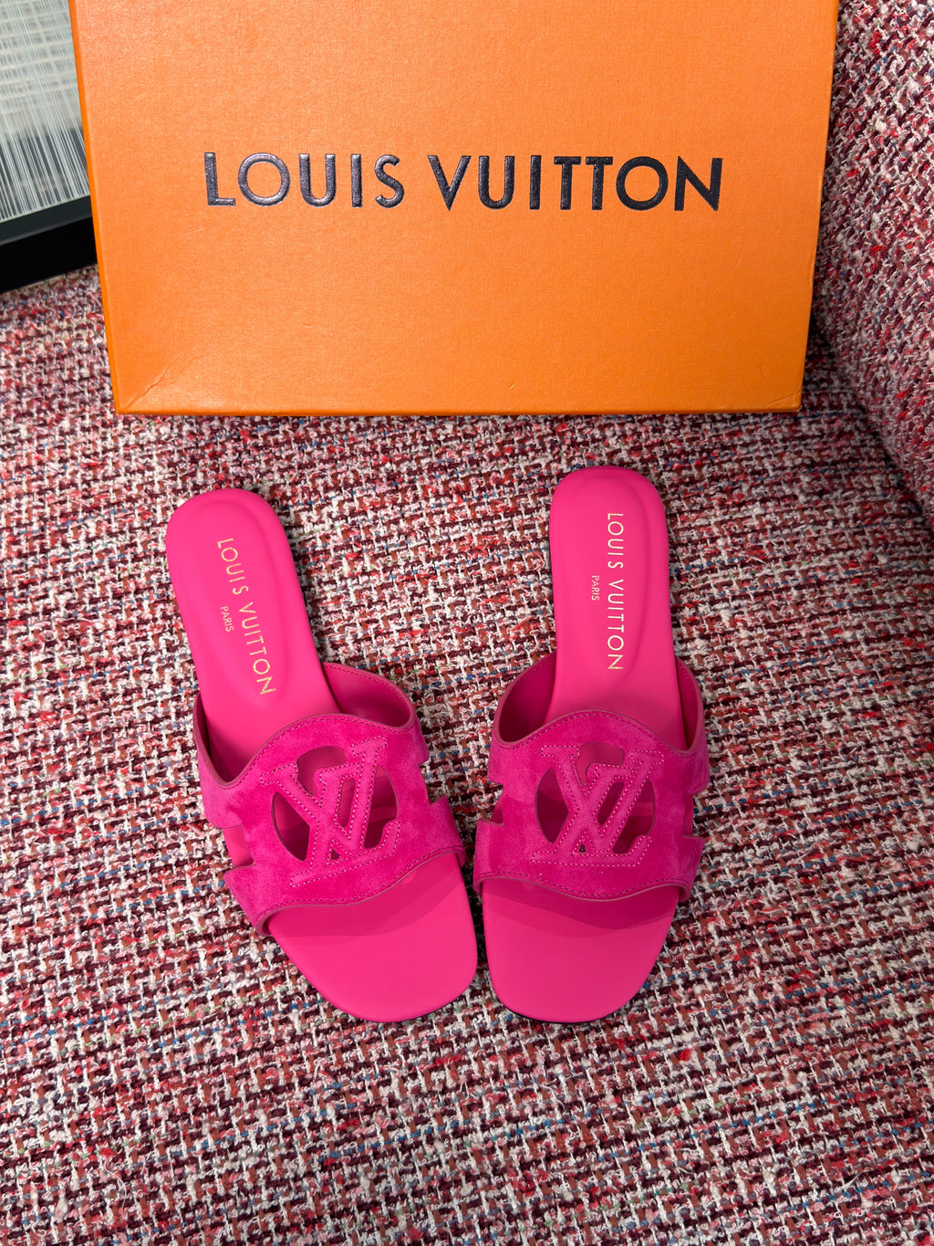 LV Isola Flat Mule