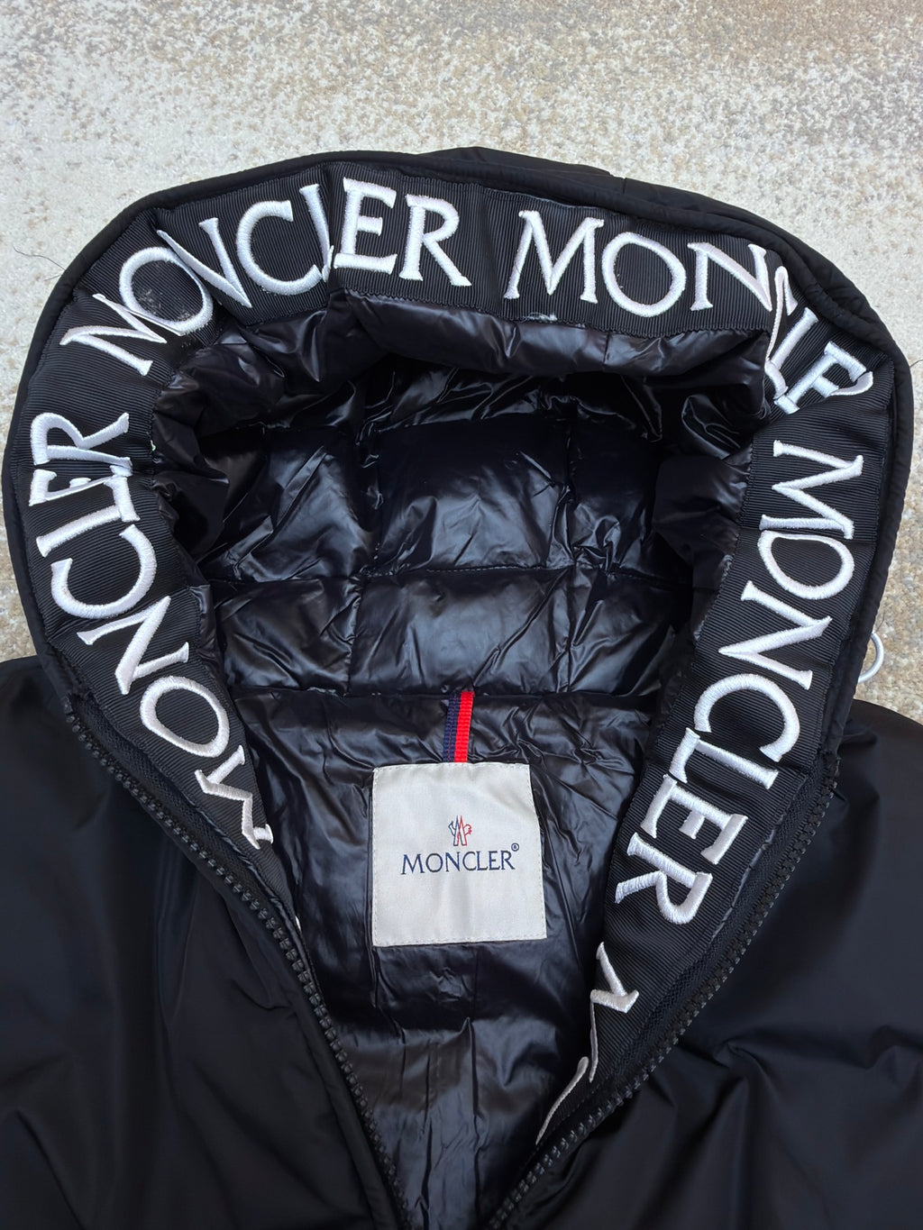 Moncler Montcla Hooded Short Down Jacket