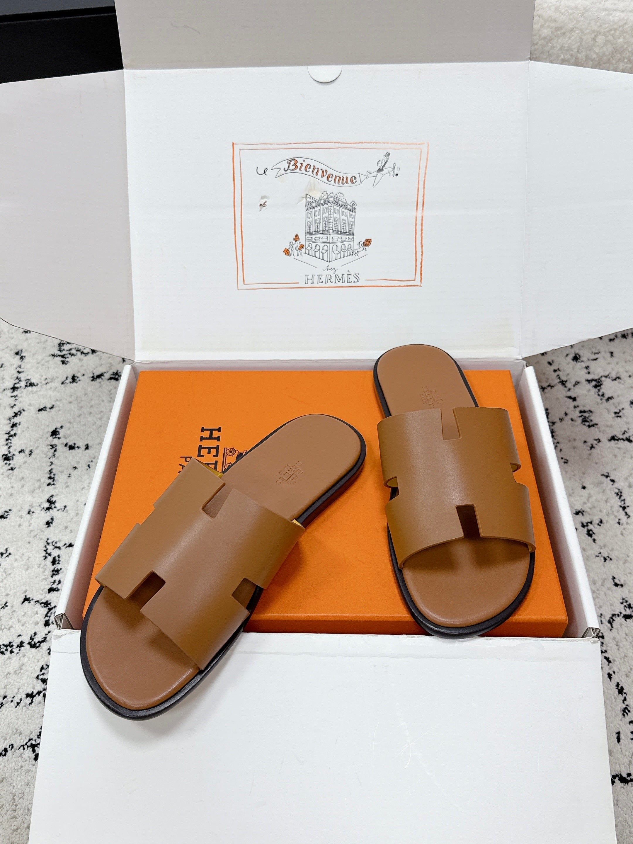 Hermes Izmir Sandal in Smooth Calfskin
