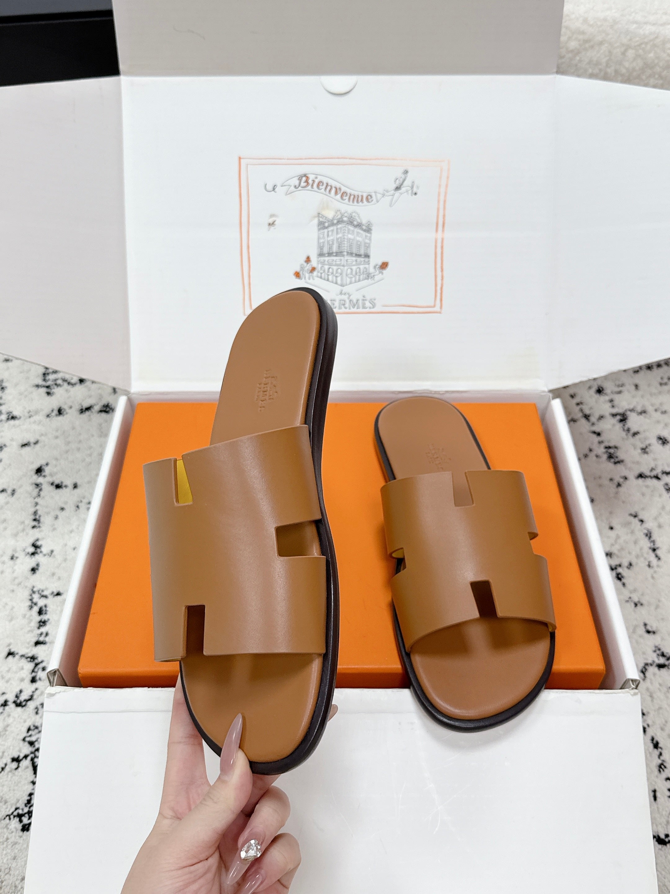 Hermes Izmir Sandal in Smooth Calfskin