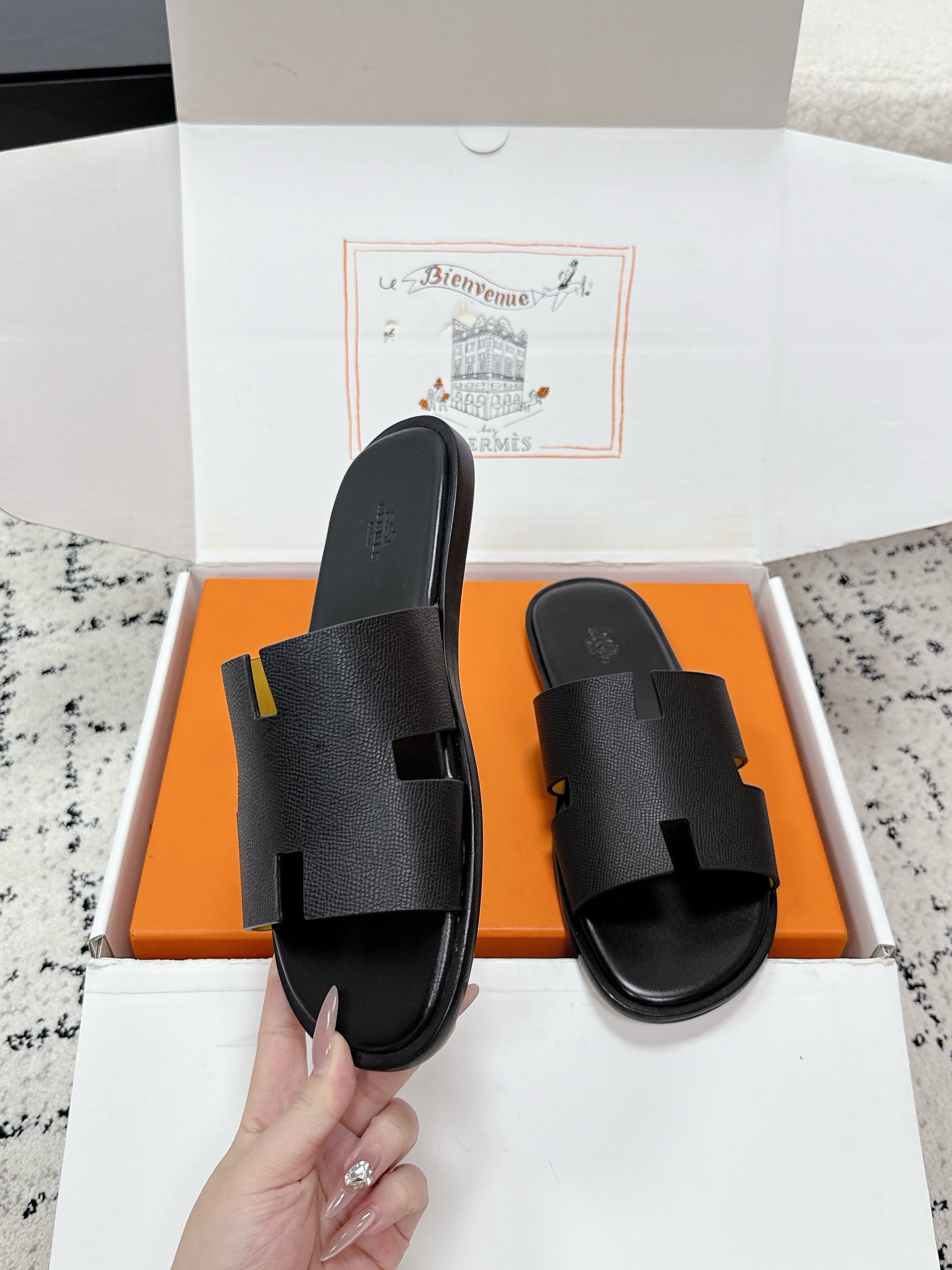 Hermes Izmir Sandal in Epsom Calfskin
