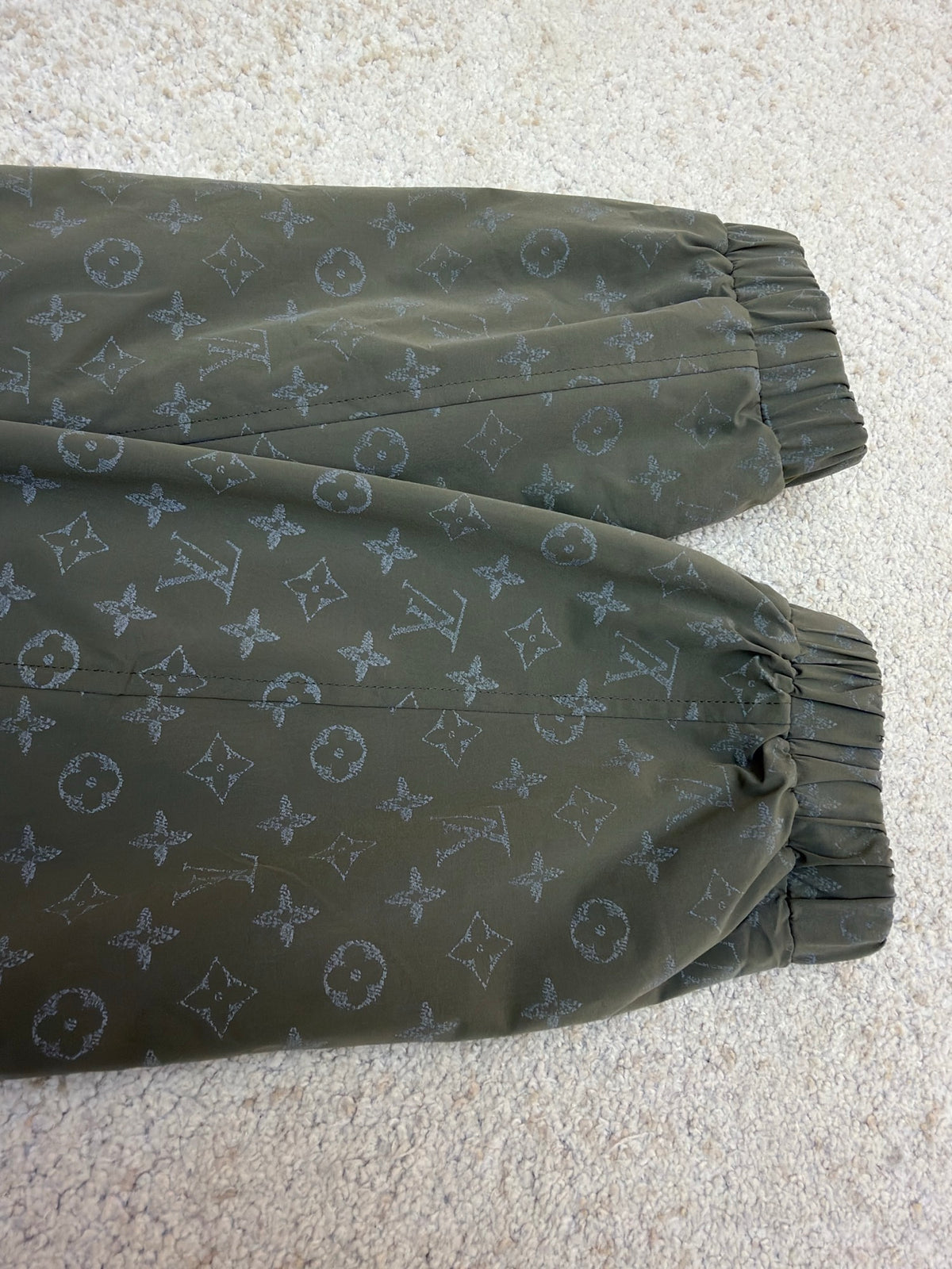 LV 1AKOFQ Reversible Monogram Reflective Windbreaker