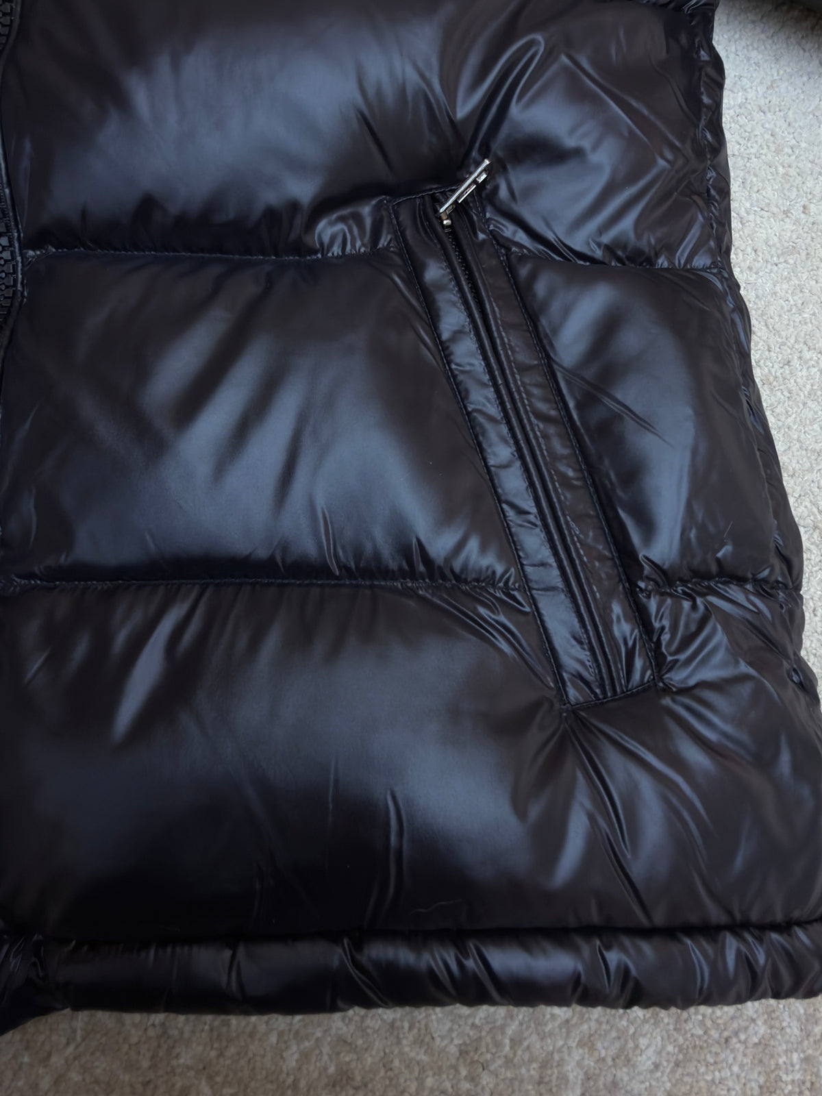 Moncler Maya Hooded Short Down Jacket in Laque Nylon