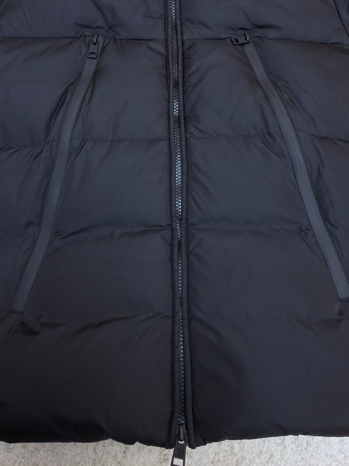 Moncler Montcla Hooded Short Down Jacket