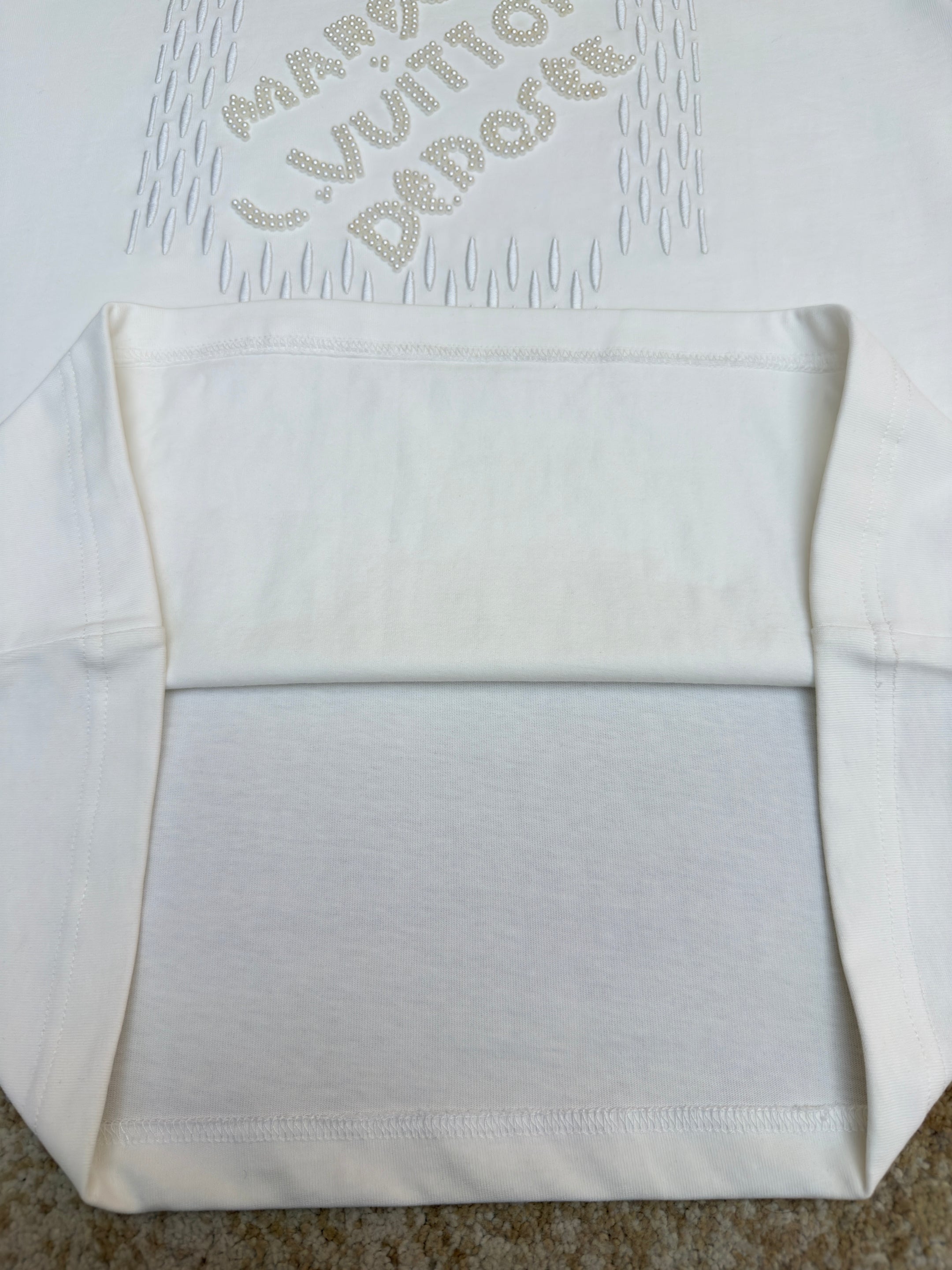 LV 1AFV79 Embroidered Signature Cotton T-Shirt