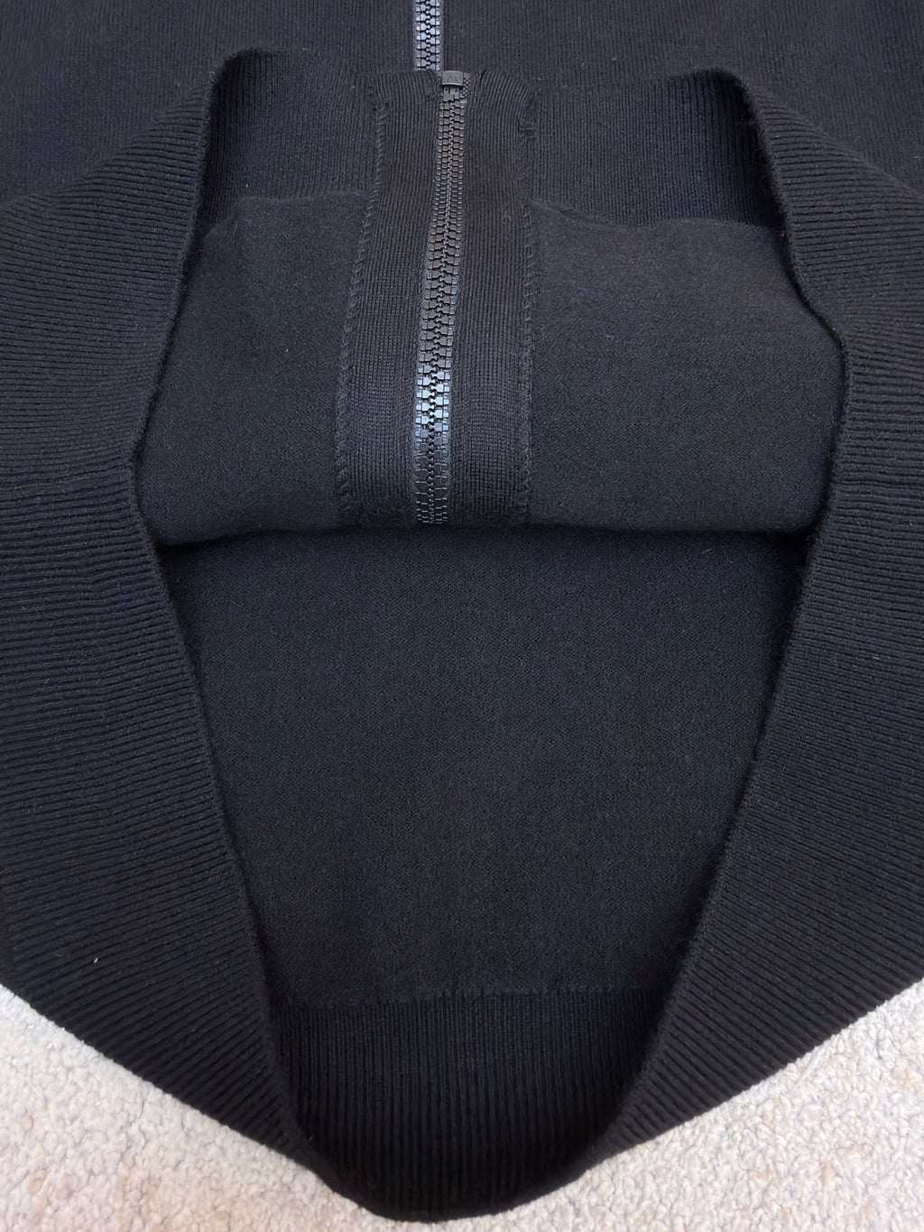 LV 1AA4VS LVSE Inside-Out Zipped Through Cashmere Cardigan