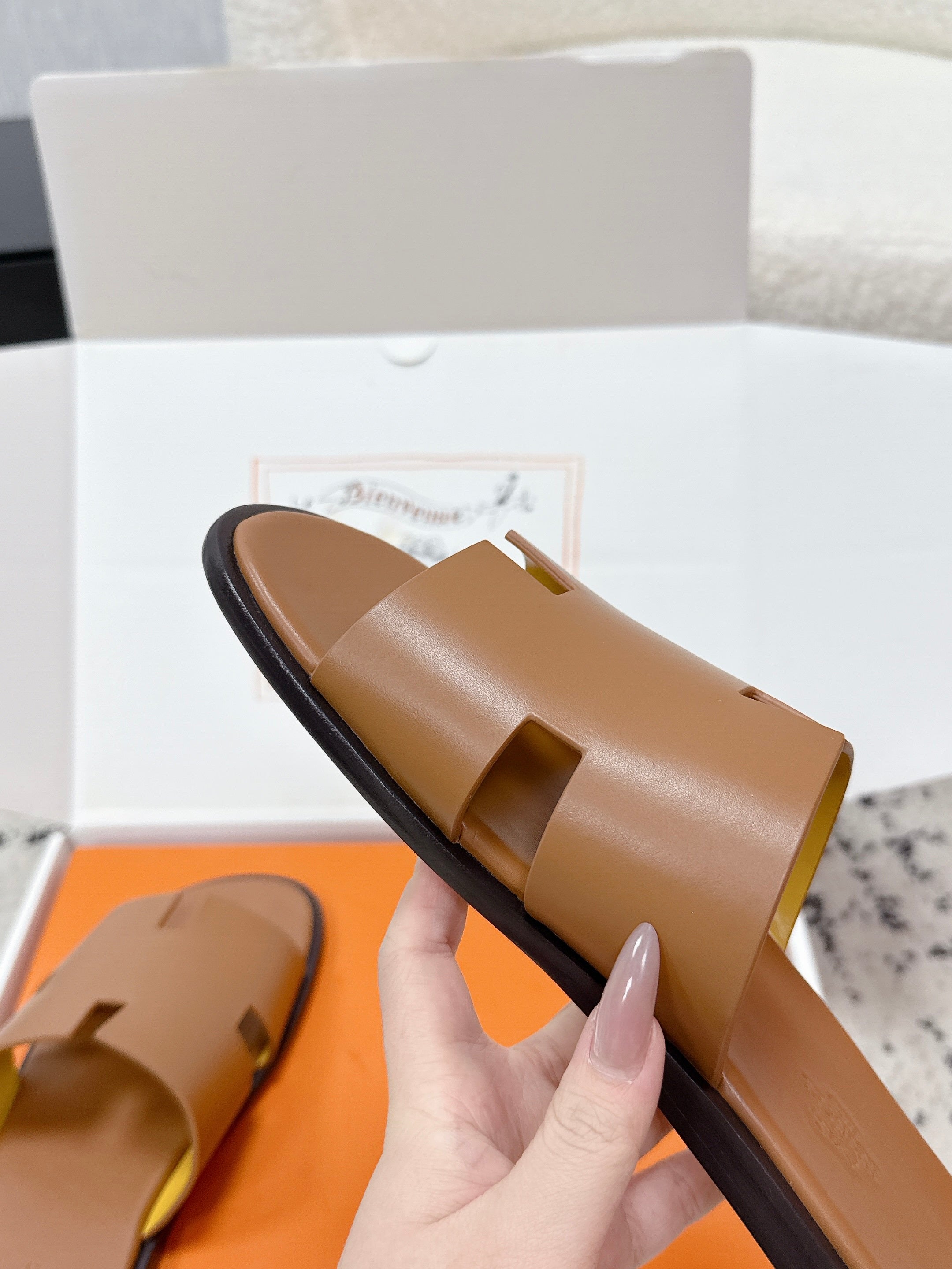 Hermes Izmir Sandal in Smooth Calfskin