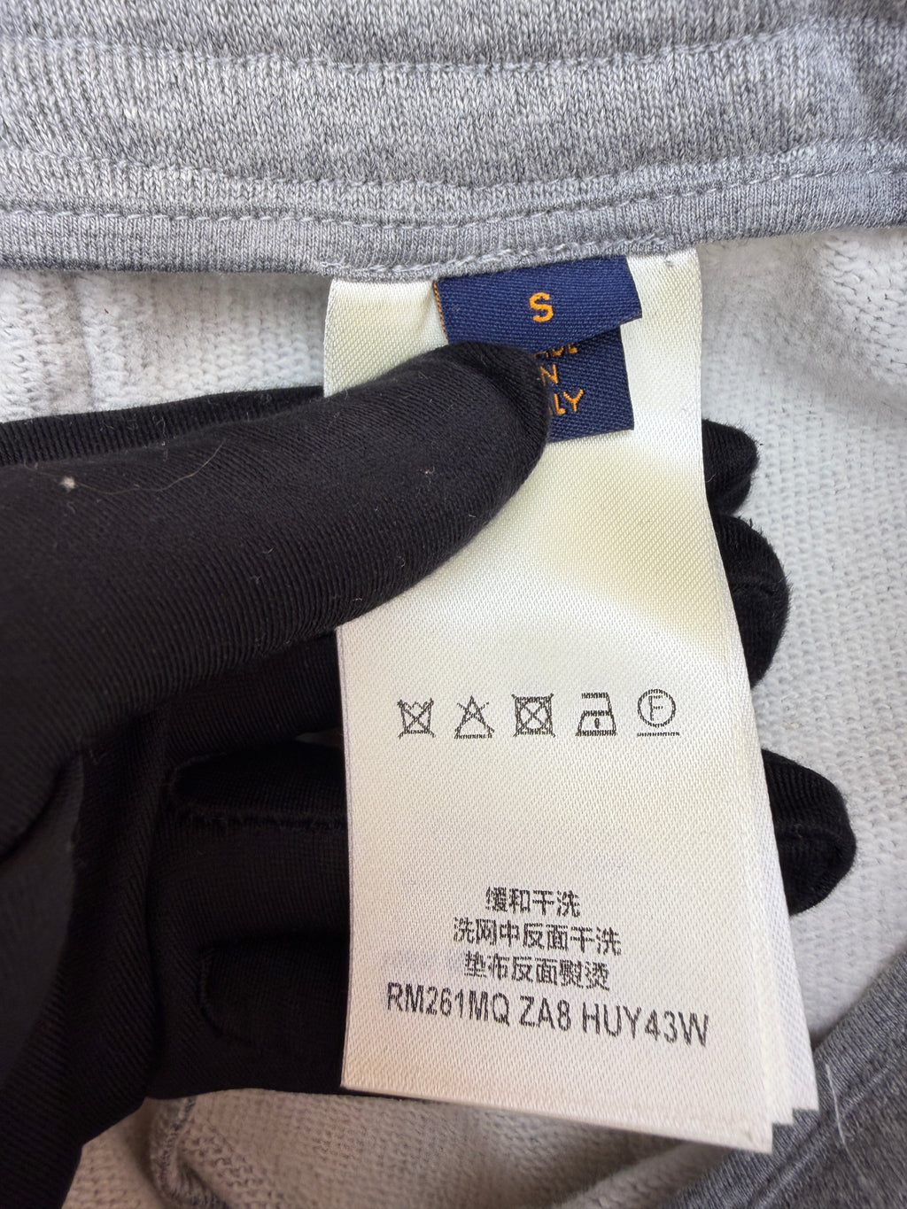 LV 1AK6IL Embossed Signature Detail Pants