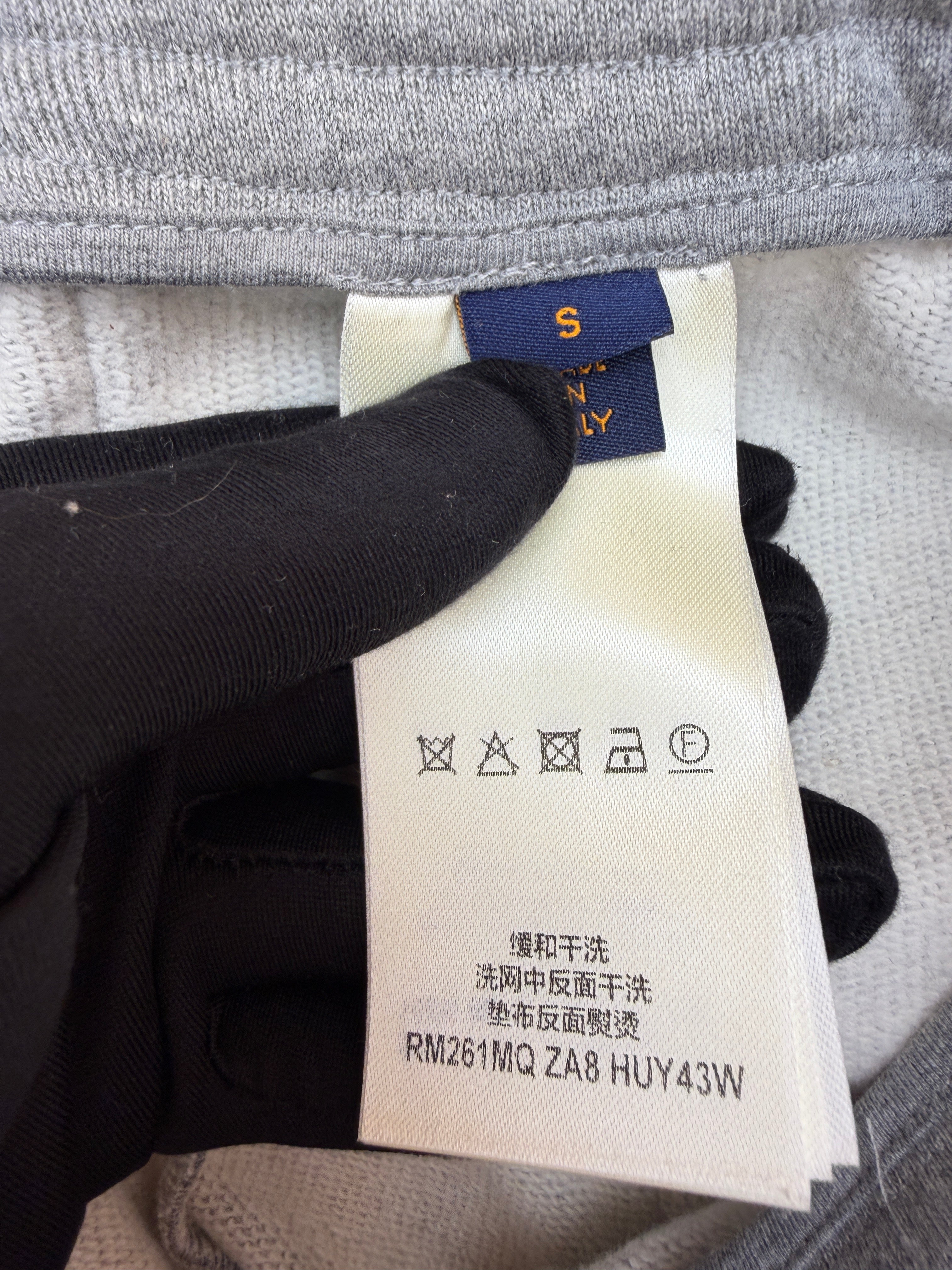 LV 1AK6IL Embossed Signature Detail Pants