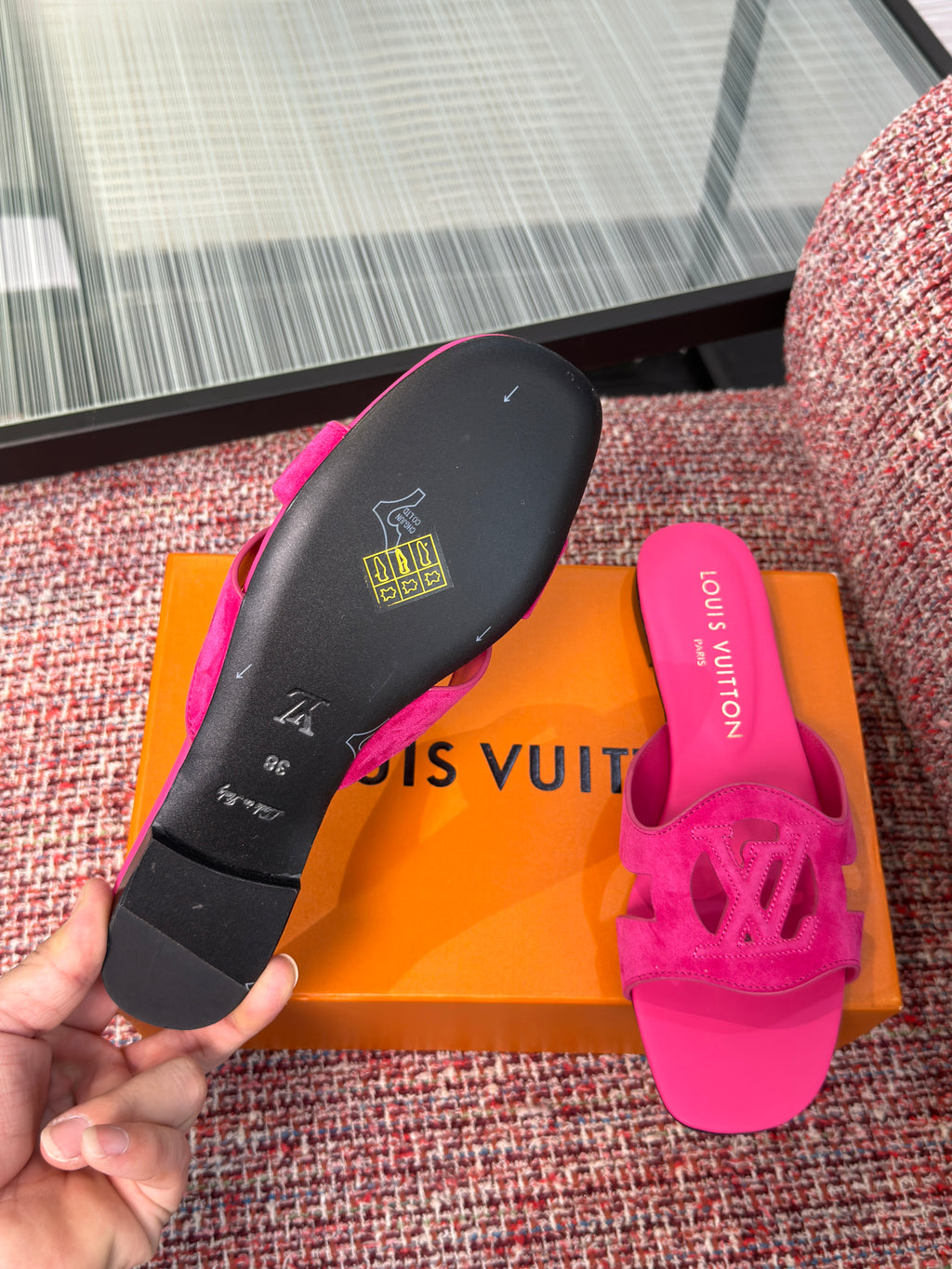 LV Isola Flat Mule