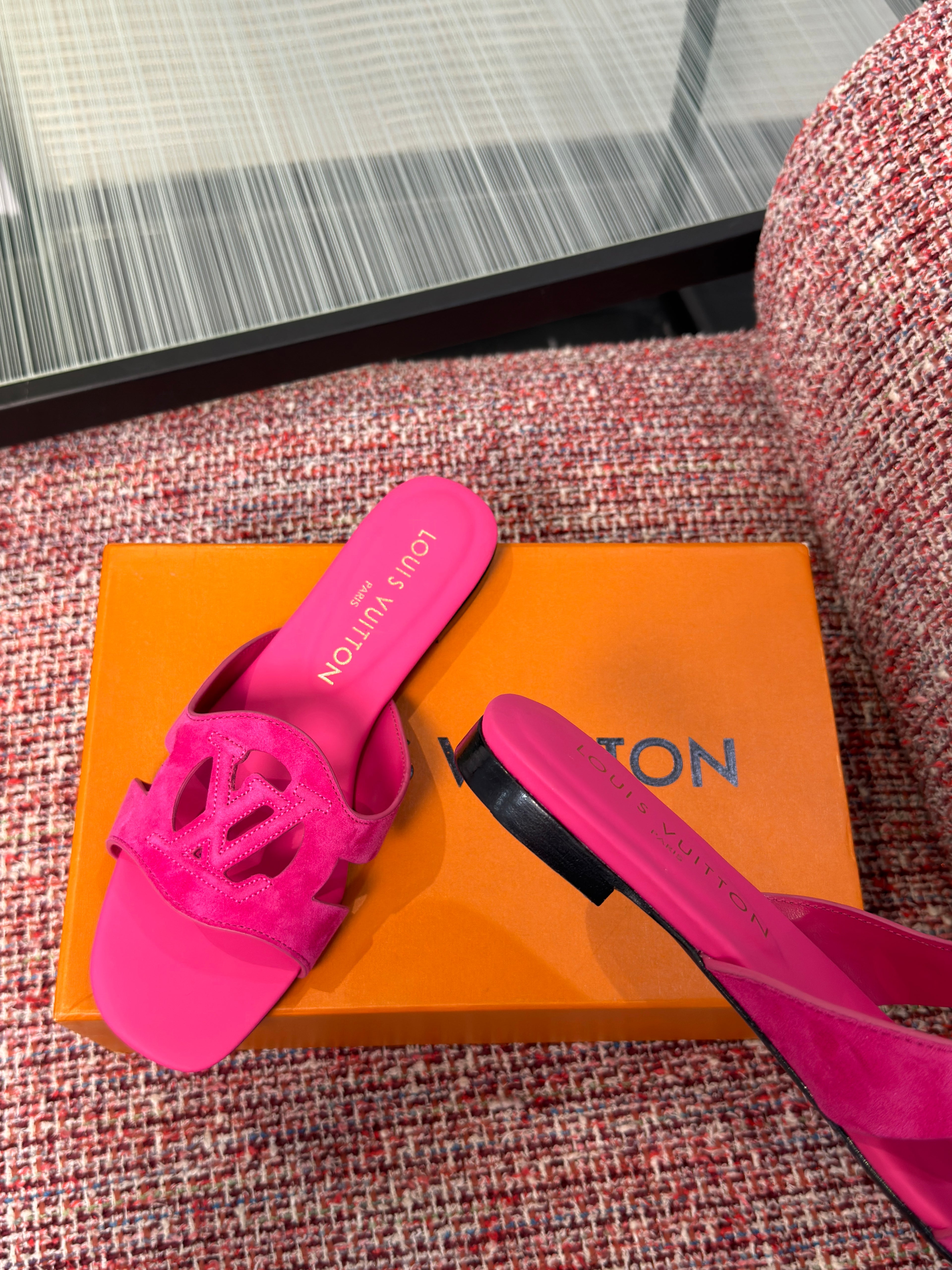 LV Isola Flat Mule