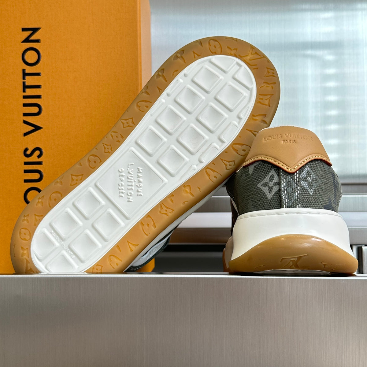 LV Tilted Sneaker 1AJCWC