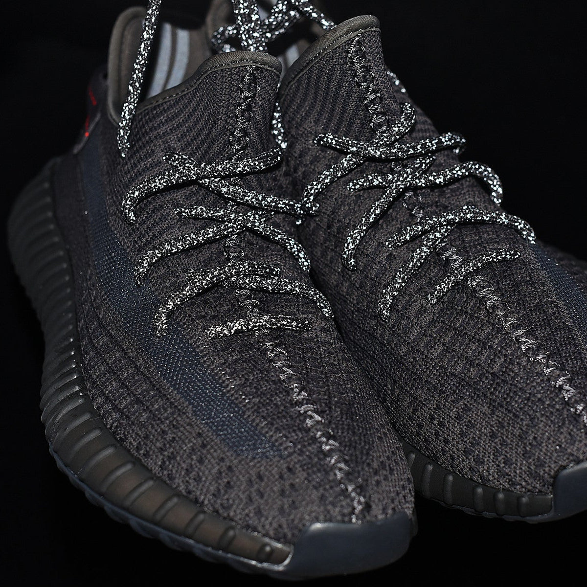 Yeezy Boost 350 V2