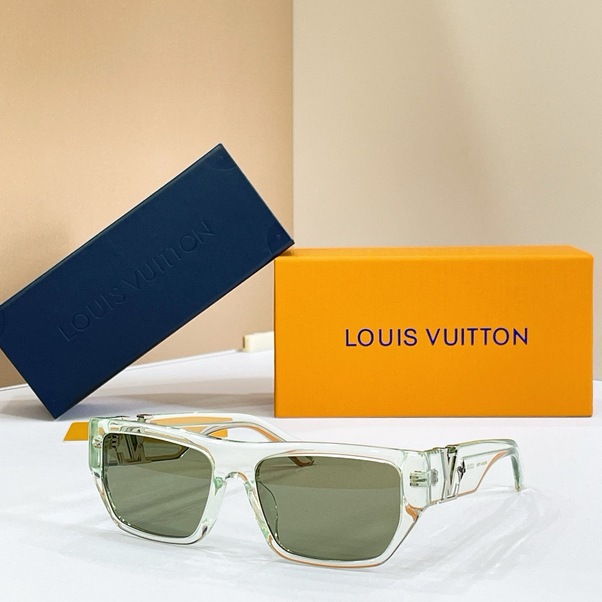 LV Sunglasses Z2873U