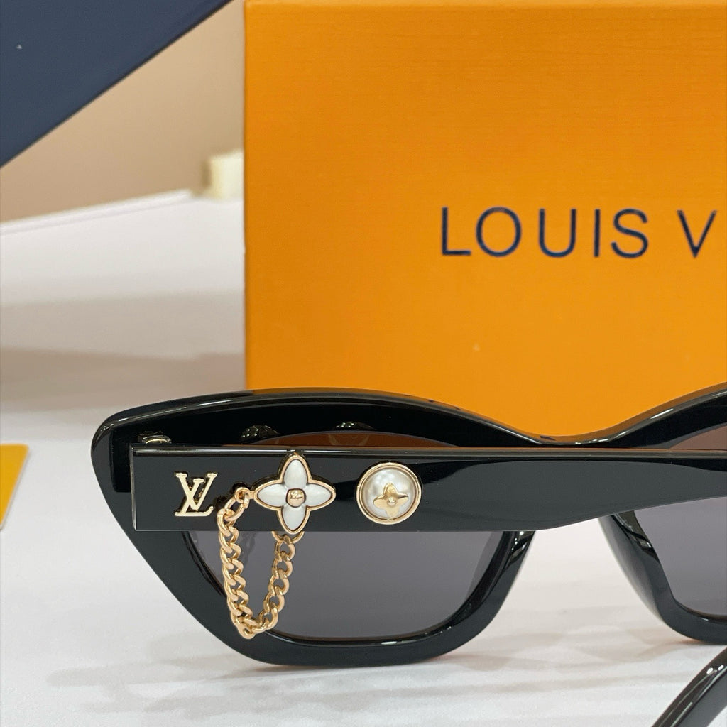 LV Sunglasses Z2988U