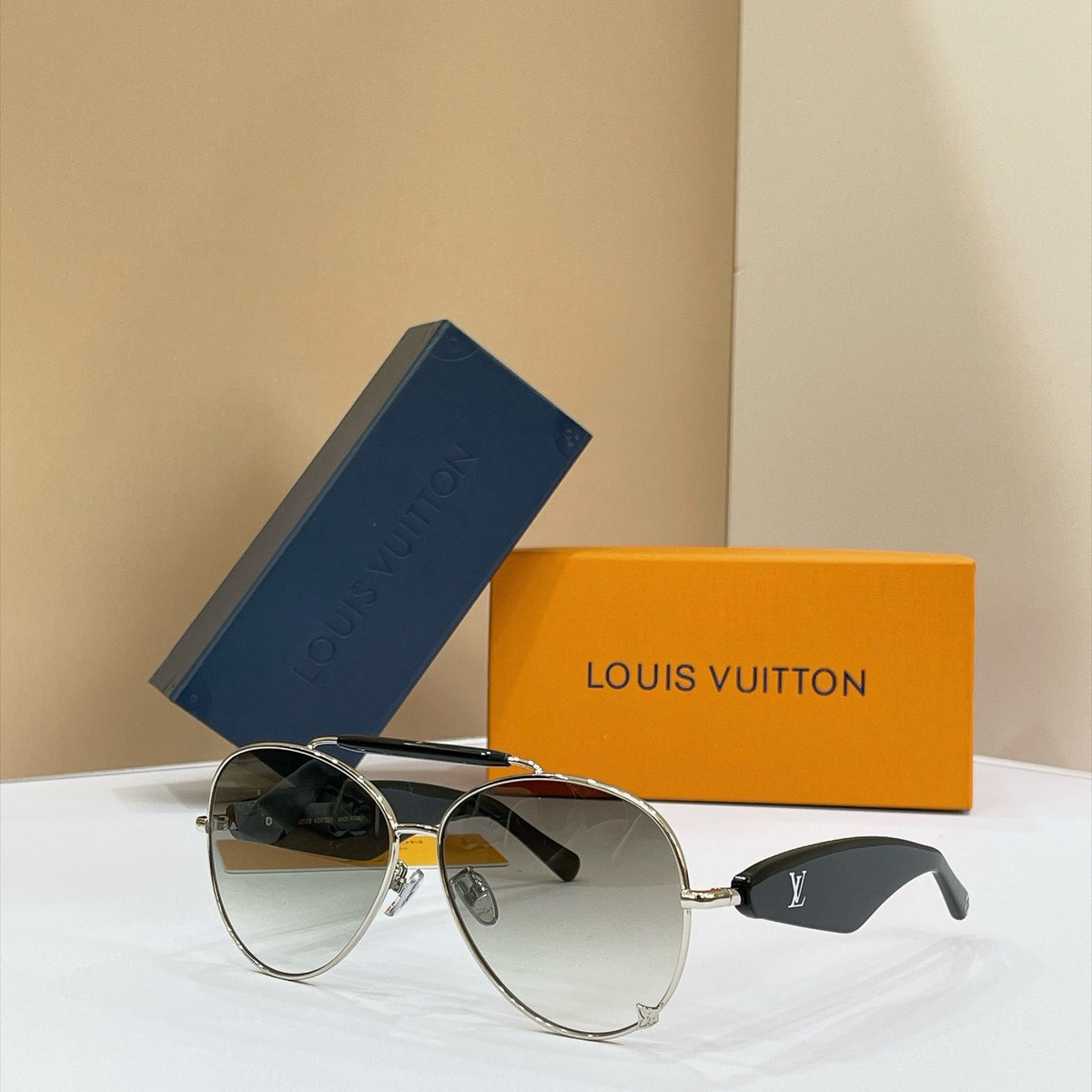 LV Sunglasses Z3462U