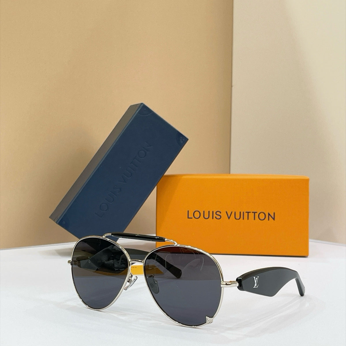 LV Sunglasses Z3462U