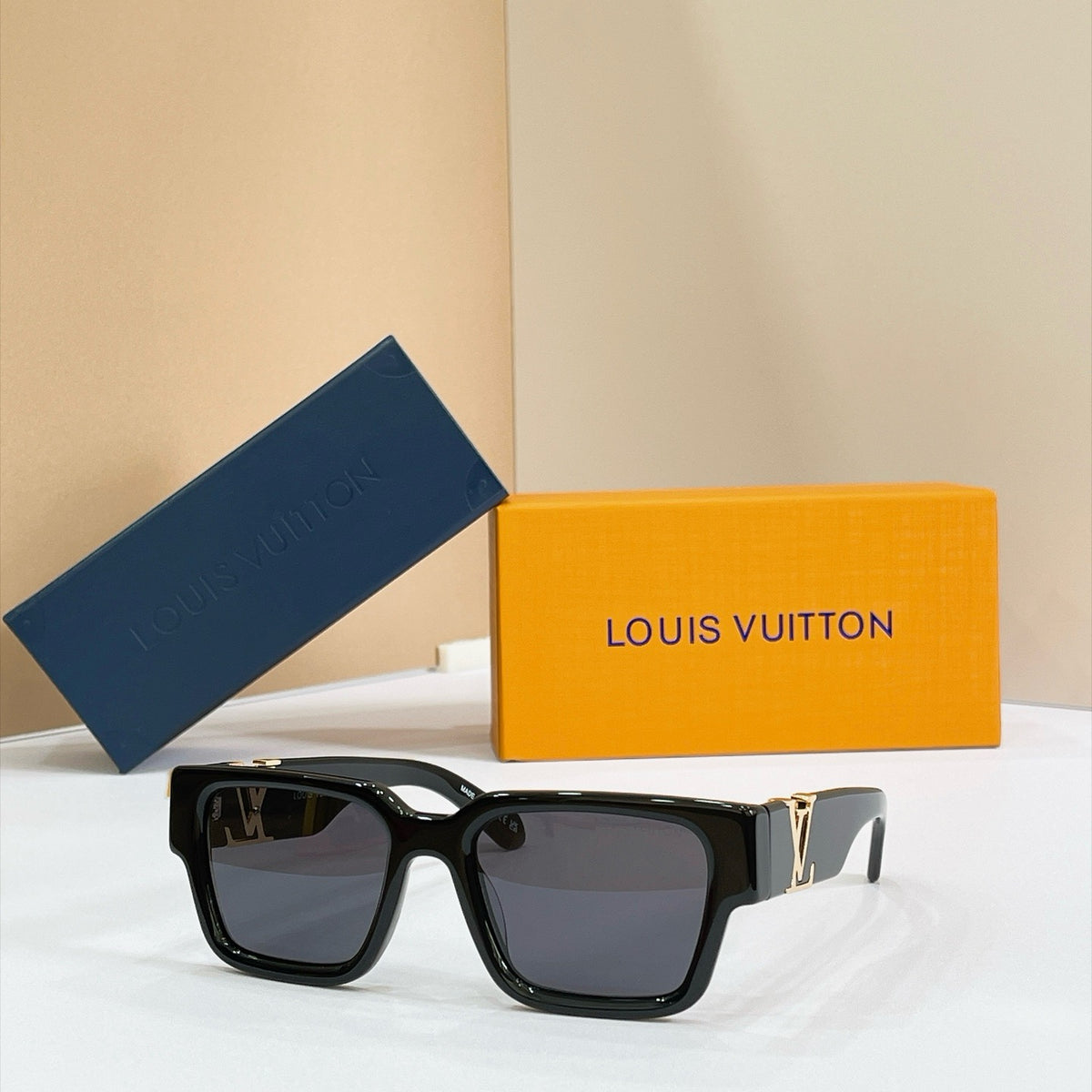 LV Sunglasses Z2178E