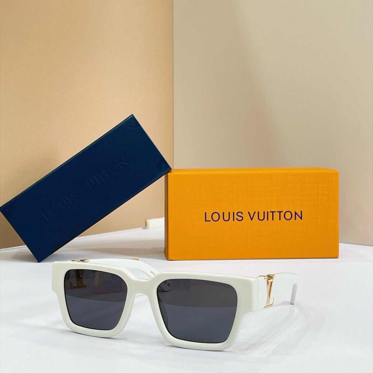 LV Sunglasses Z2178E