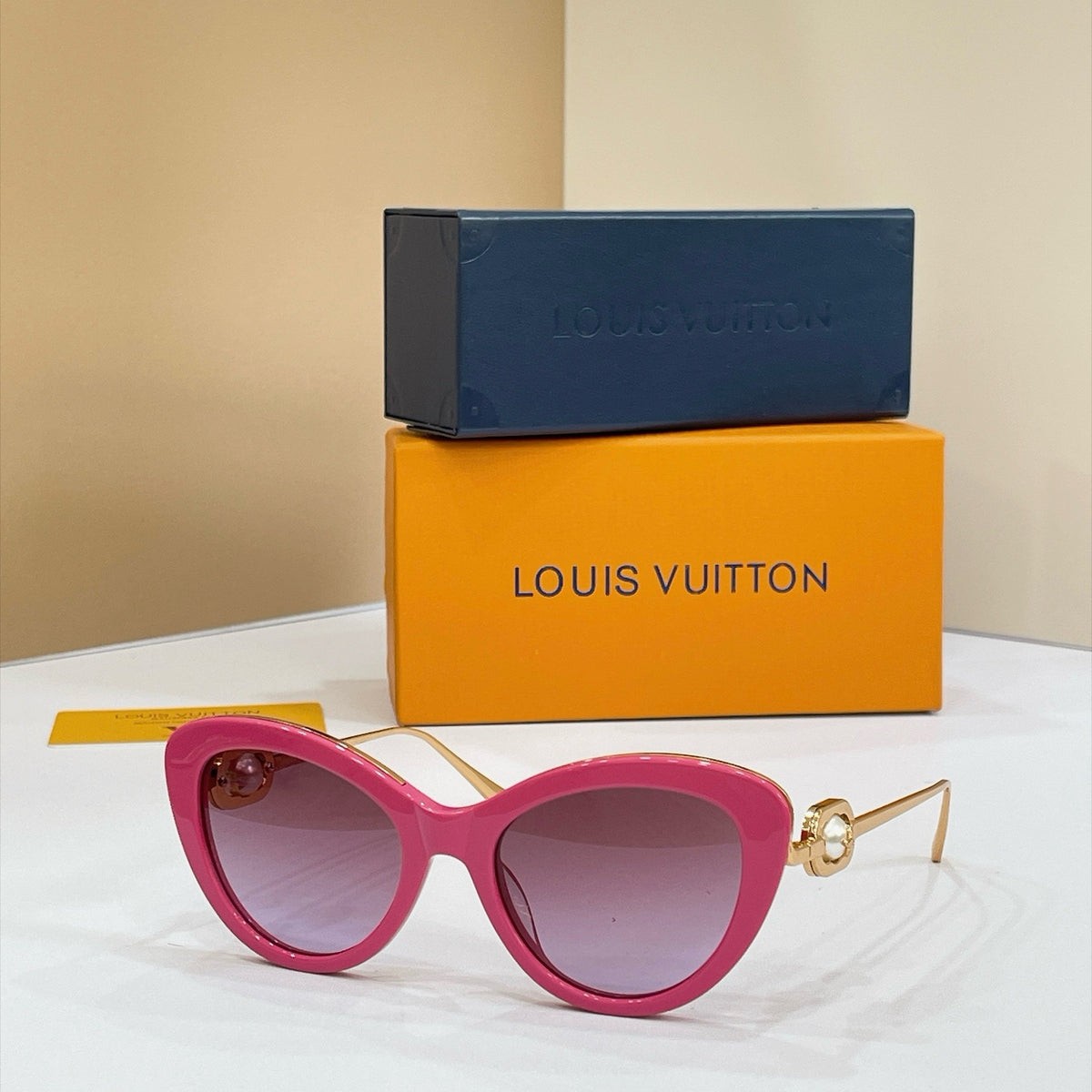 LV Sunglasses Z1931E