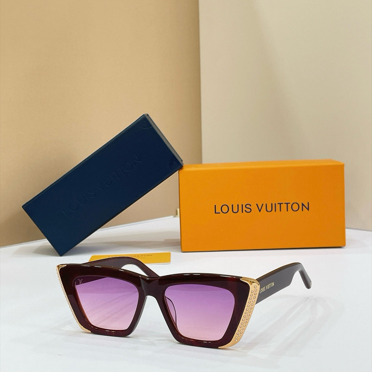 LV Sunglasses Z1655E