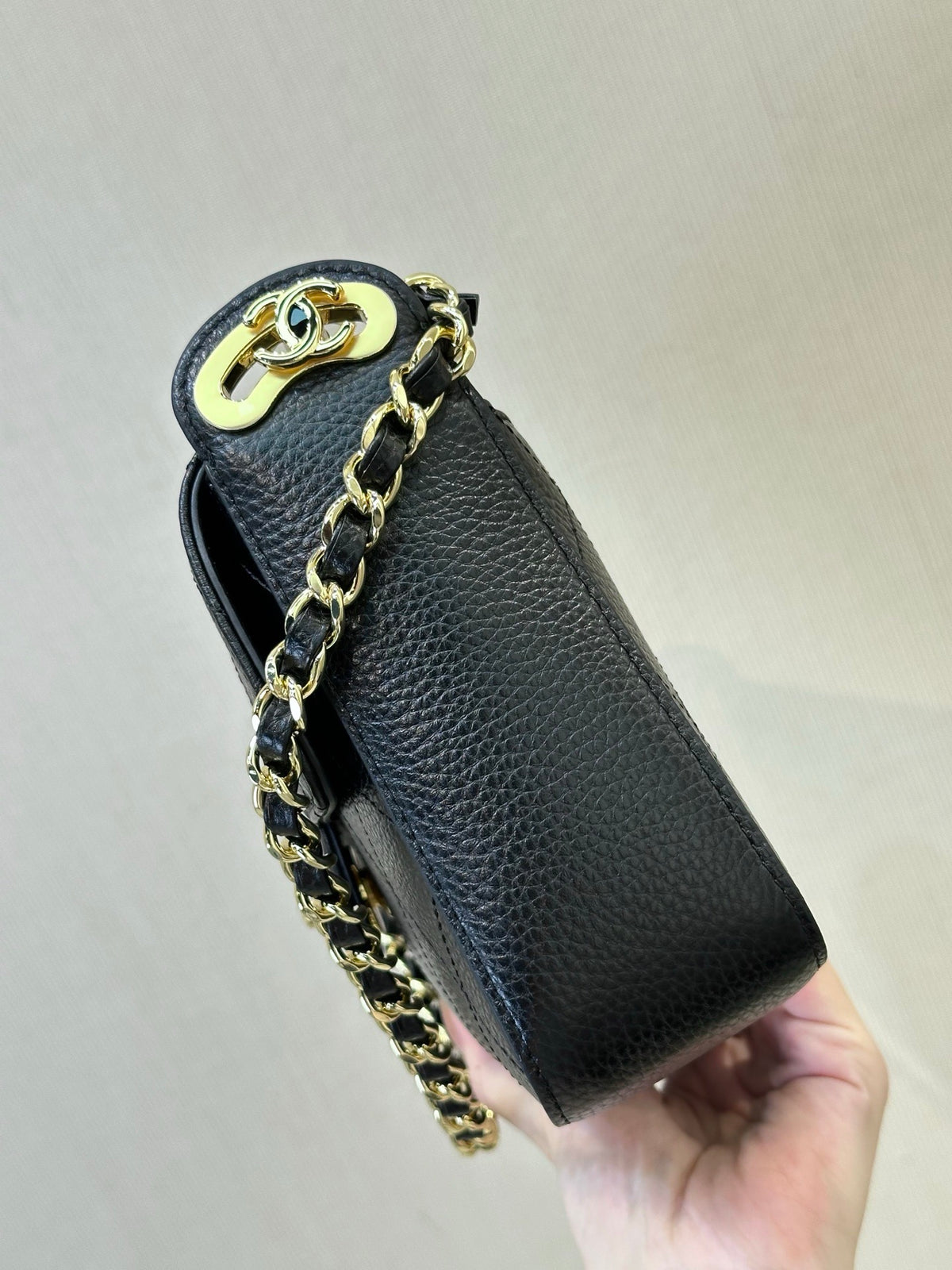 Chanel Small Flap Bag in Lambskin AS6625