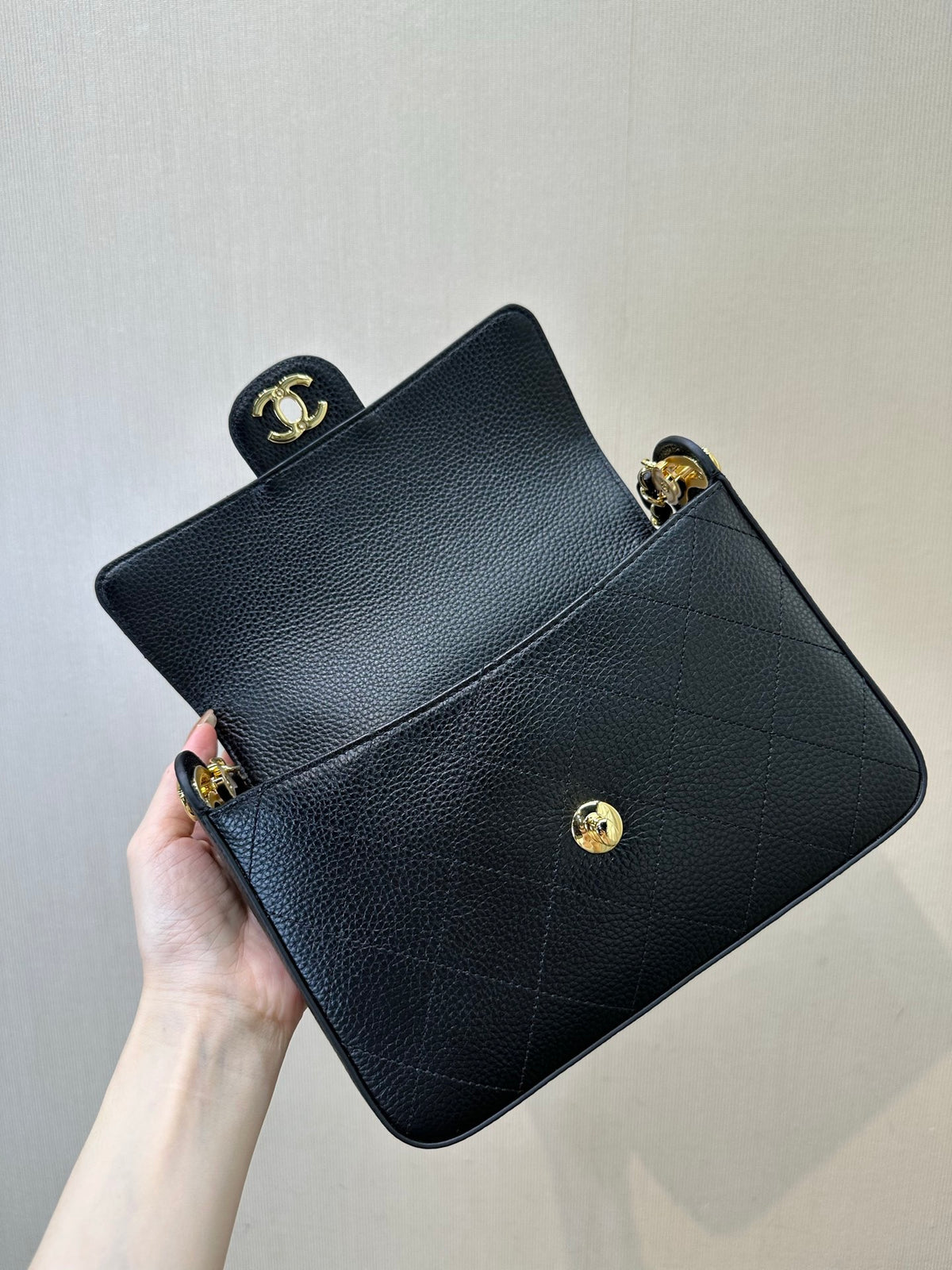 Chanel Small Flap Bag in Lambskin AS6625