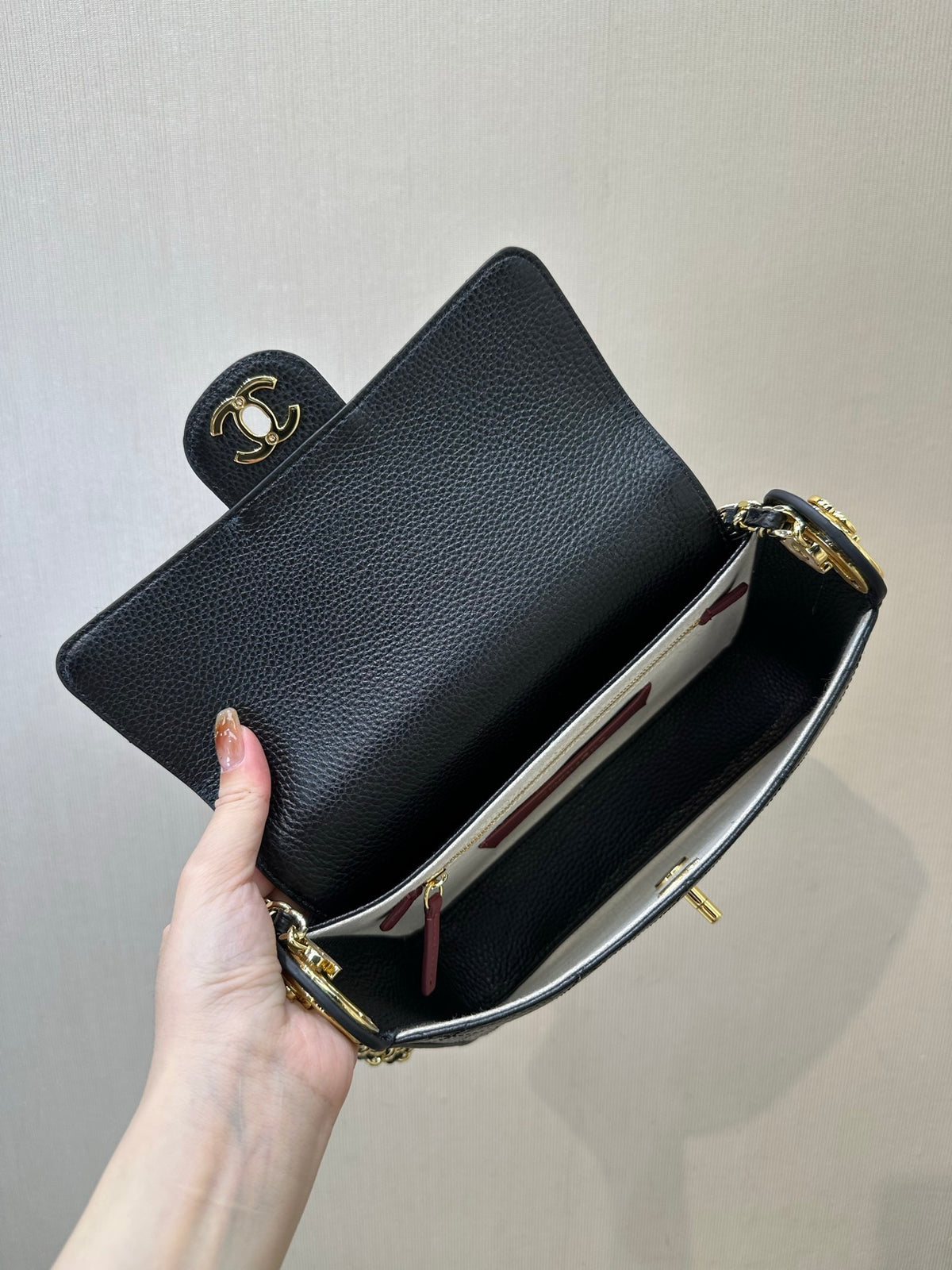 Chanel Small Flap Bag in Lambskin AS6625
