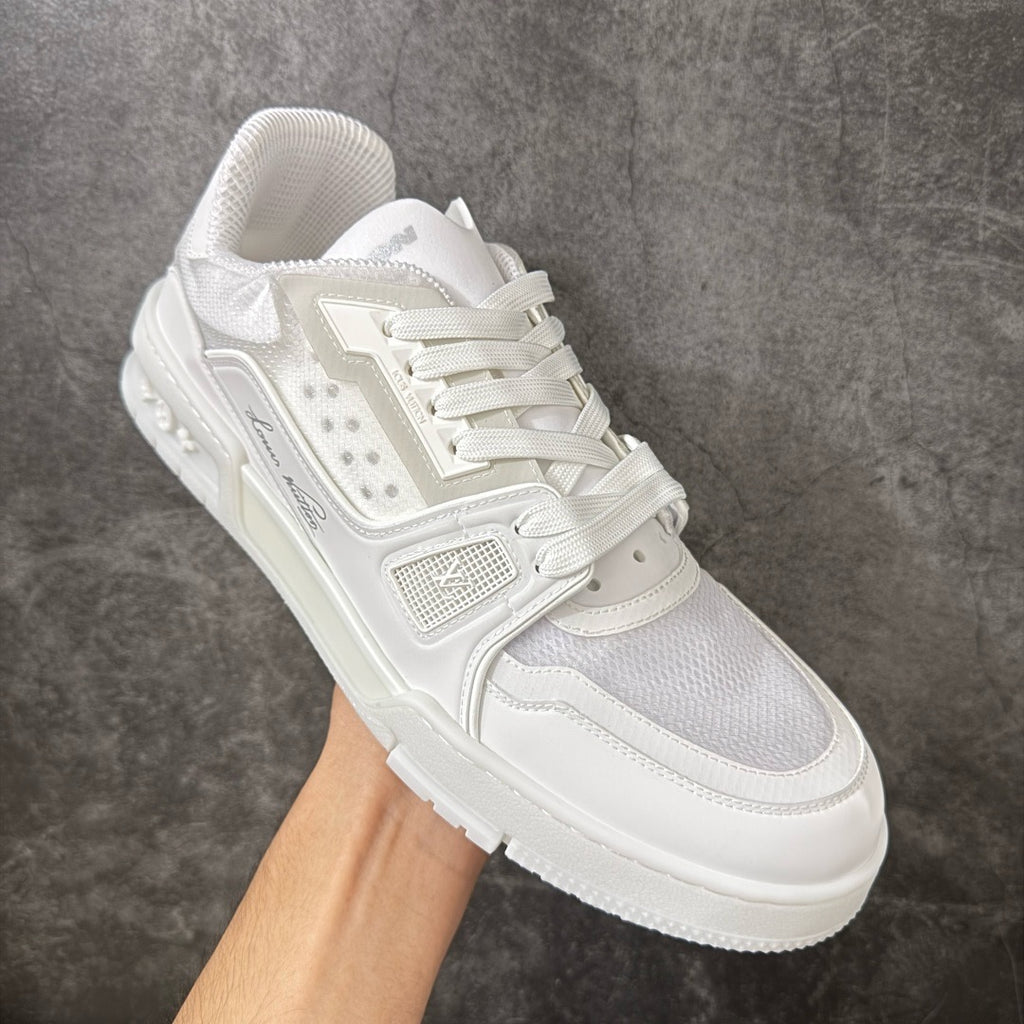 LV Trainer Sneaker 1AJVU5