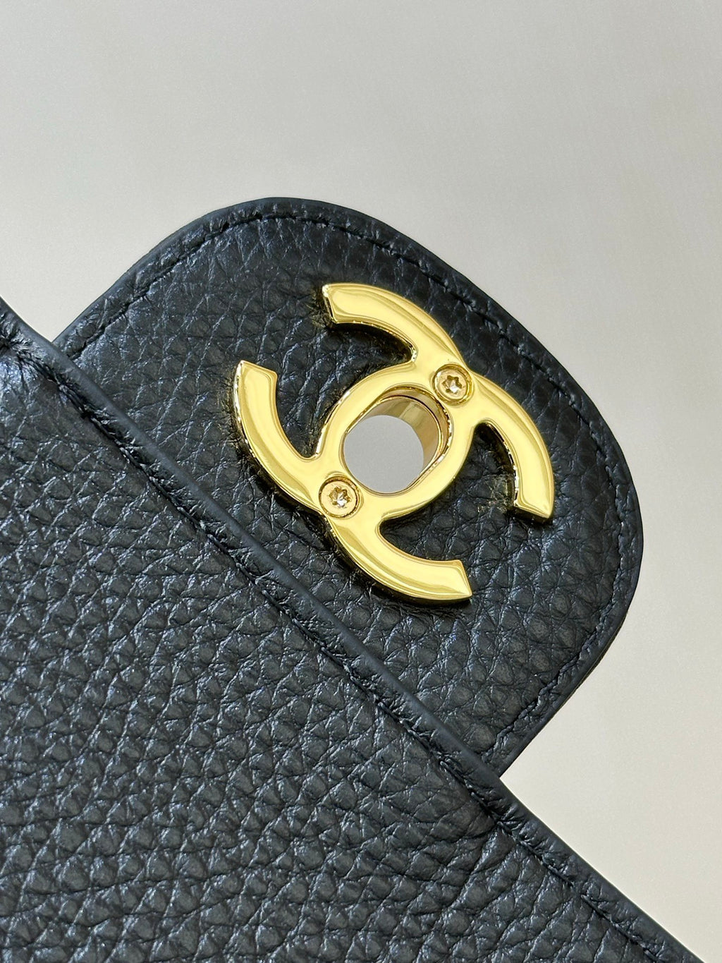 Chanel Small Flap Bag in Lambskin AS6625