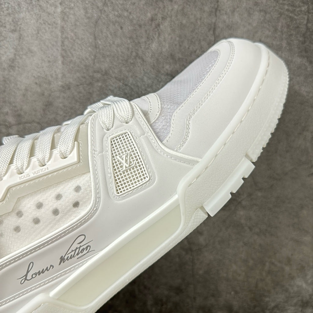LV Trainer Sneaker 1AJVU5