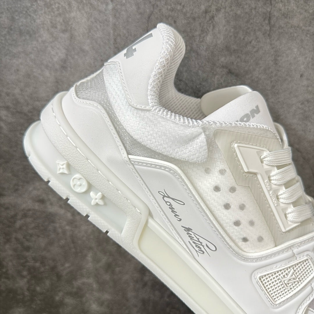 LV Trainer Sneaker 1AJVU5