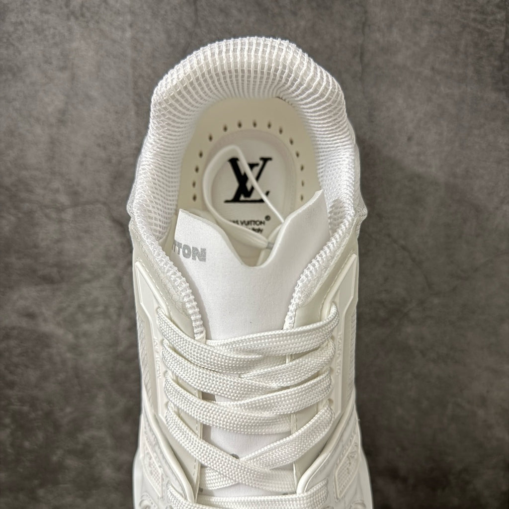 LV Trainer Sneaker 1AJVU5