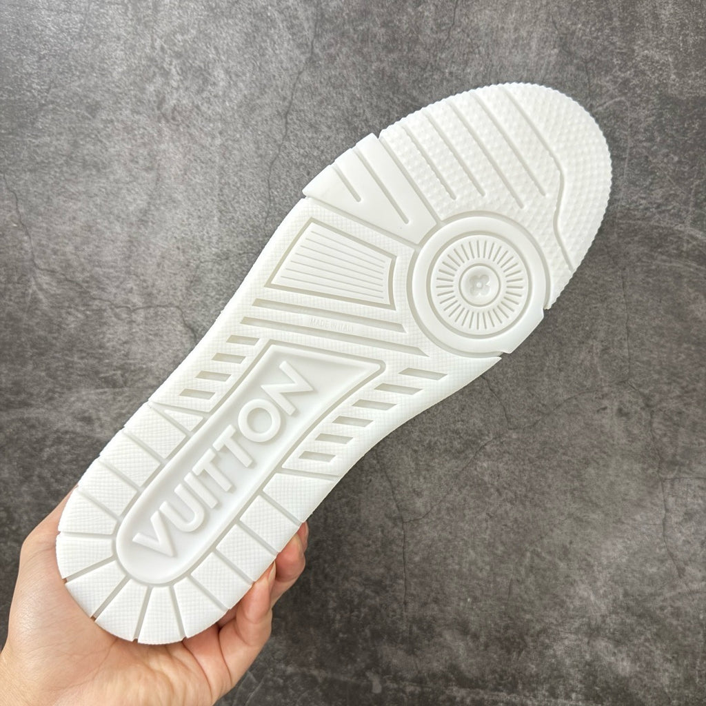 LV Trainer Sneaker 1AJVU5