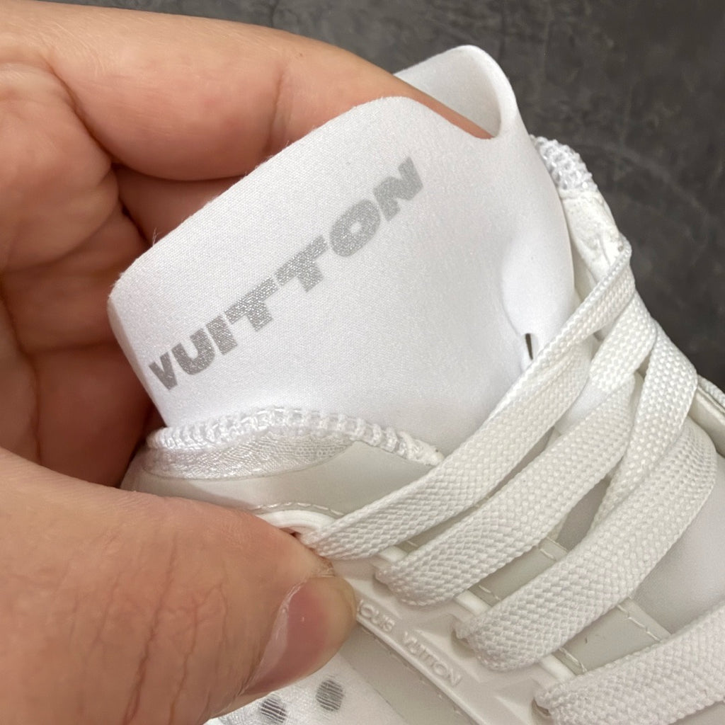 LV Trainer Sneaker 1AJVU5