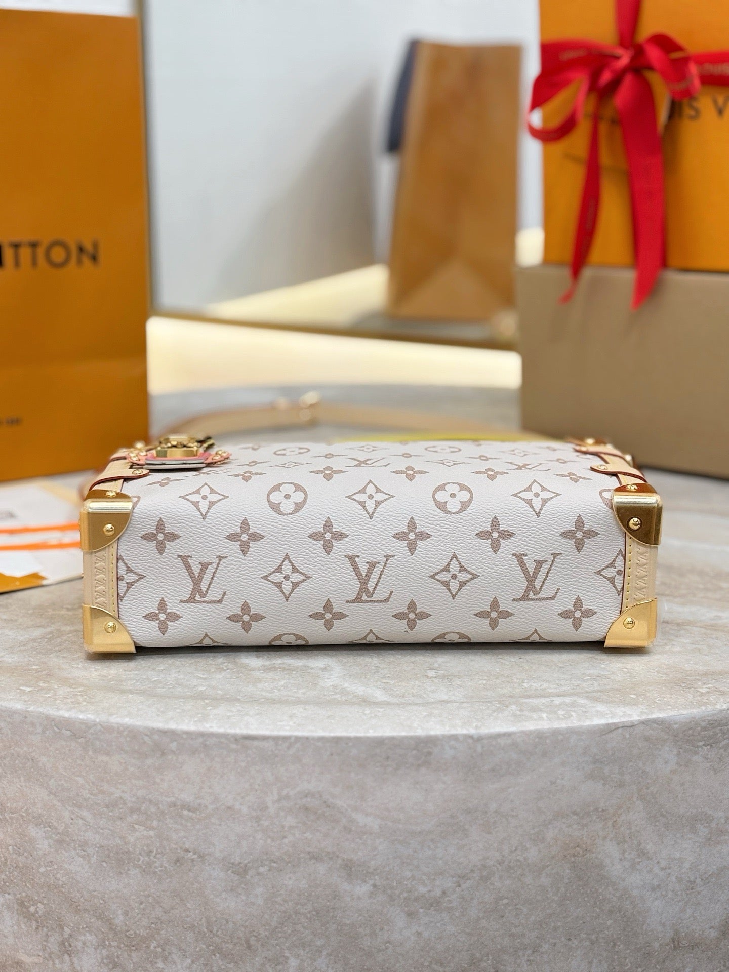 LV Side Trunk MM East-West M29913