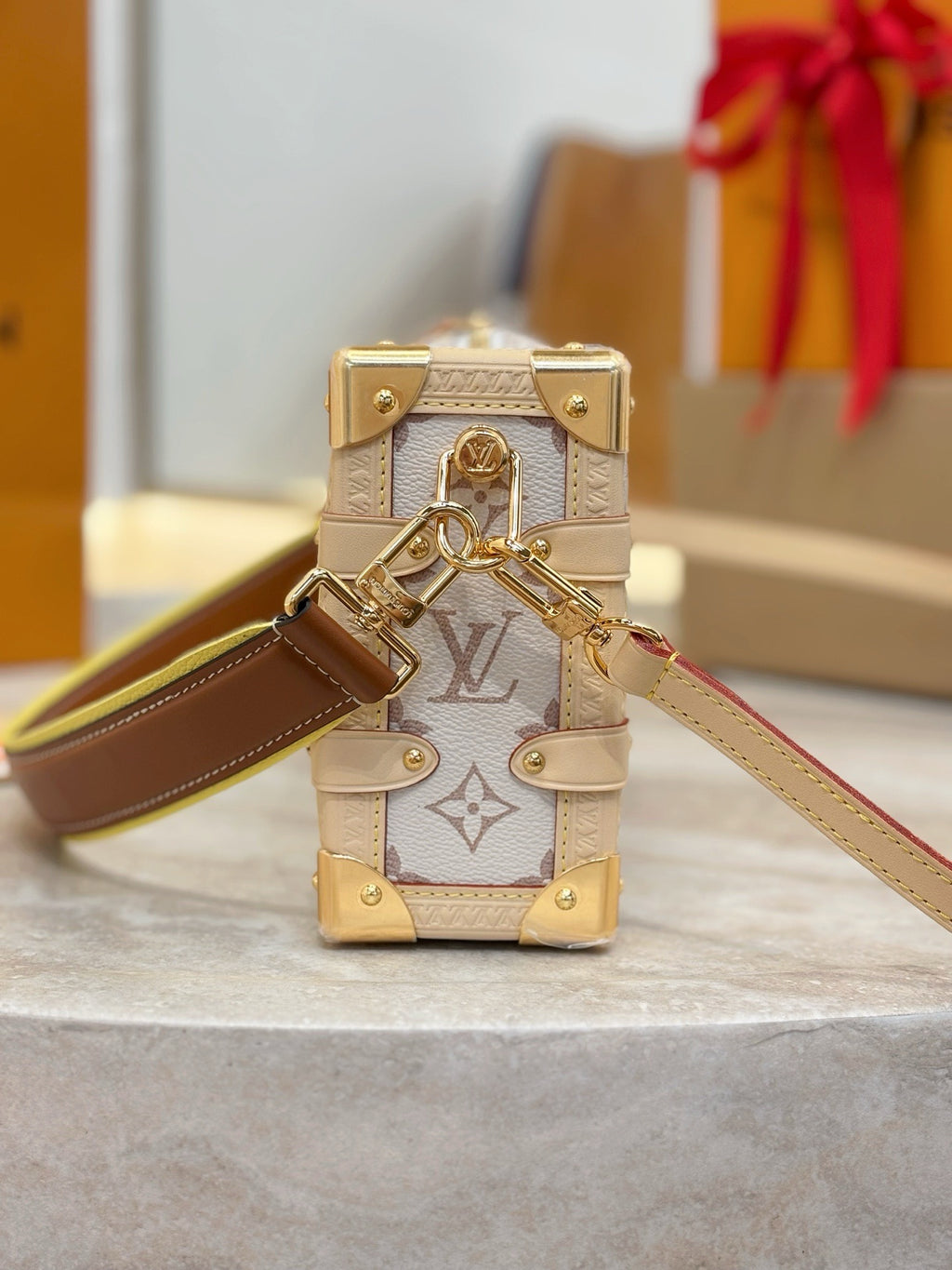 LV Side Trunk MM East-West M29913